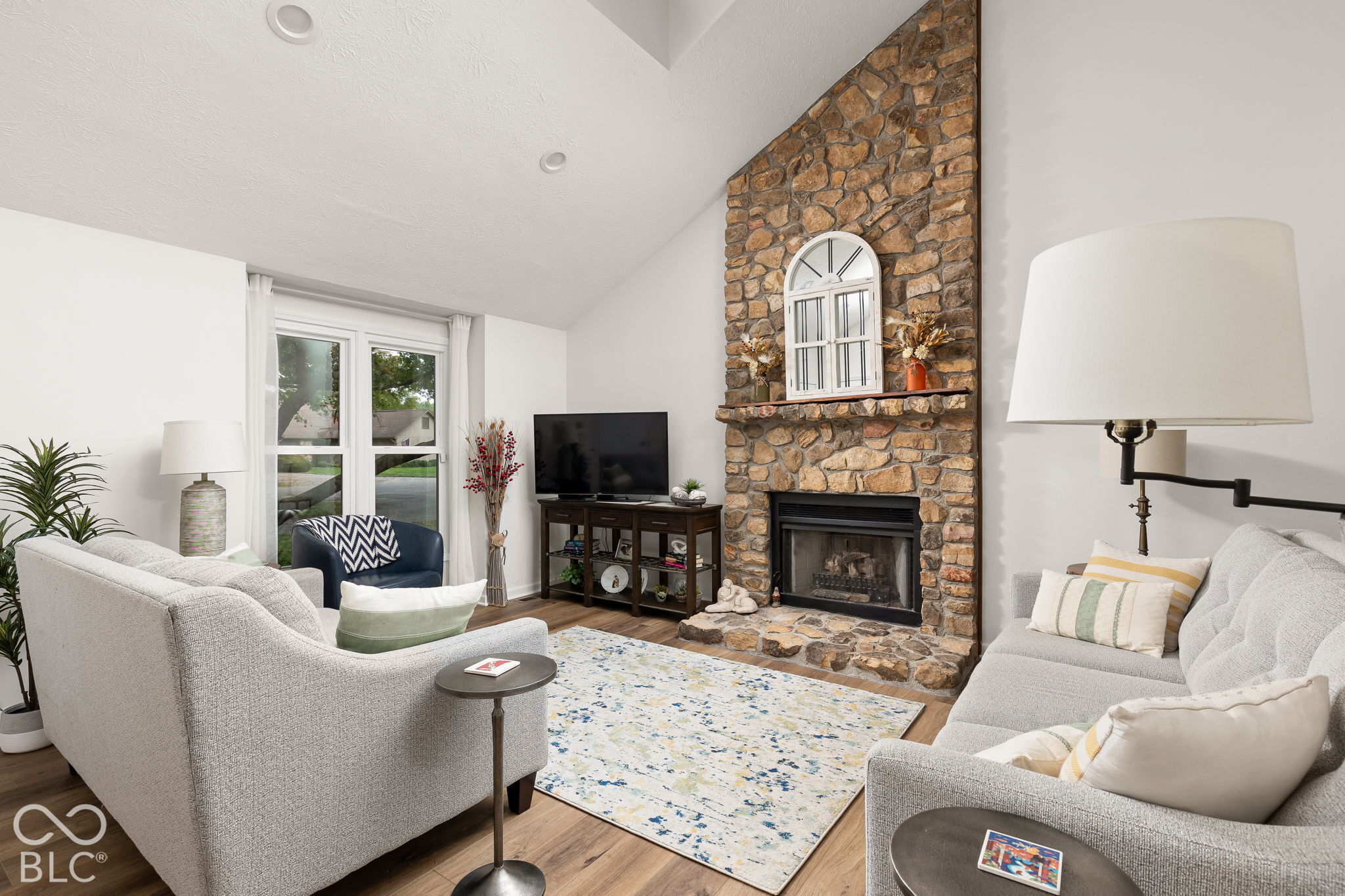 2211 Van Ness Place, Indianapolis, IN, 46240 photo 5 of 41