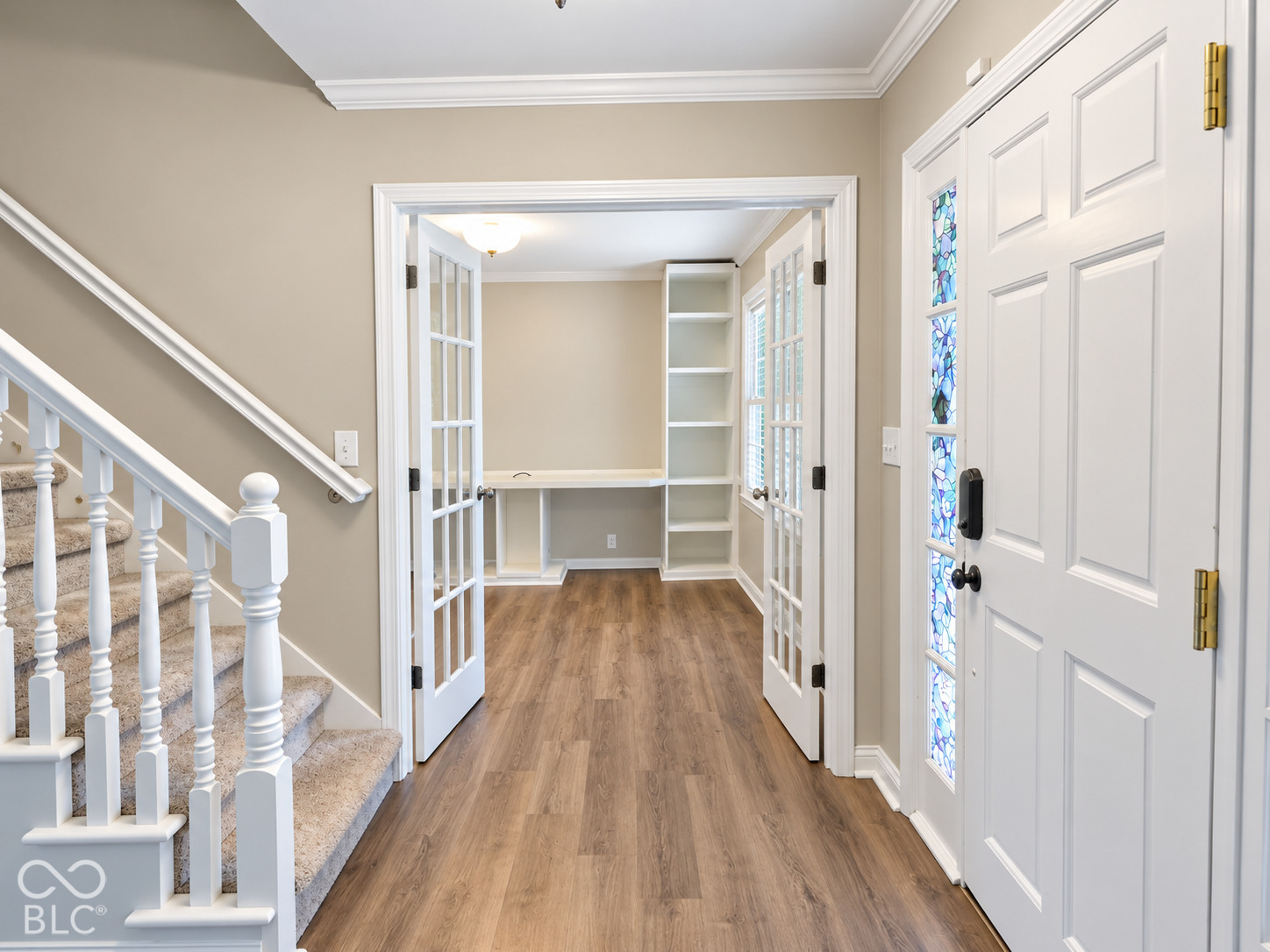 7053 Grosvenor Place, Indianapolis, IN, 46220 photo 5 of 41