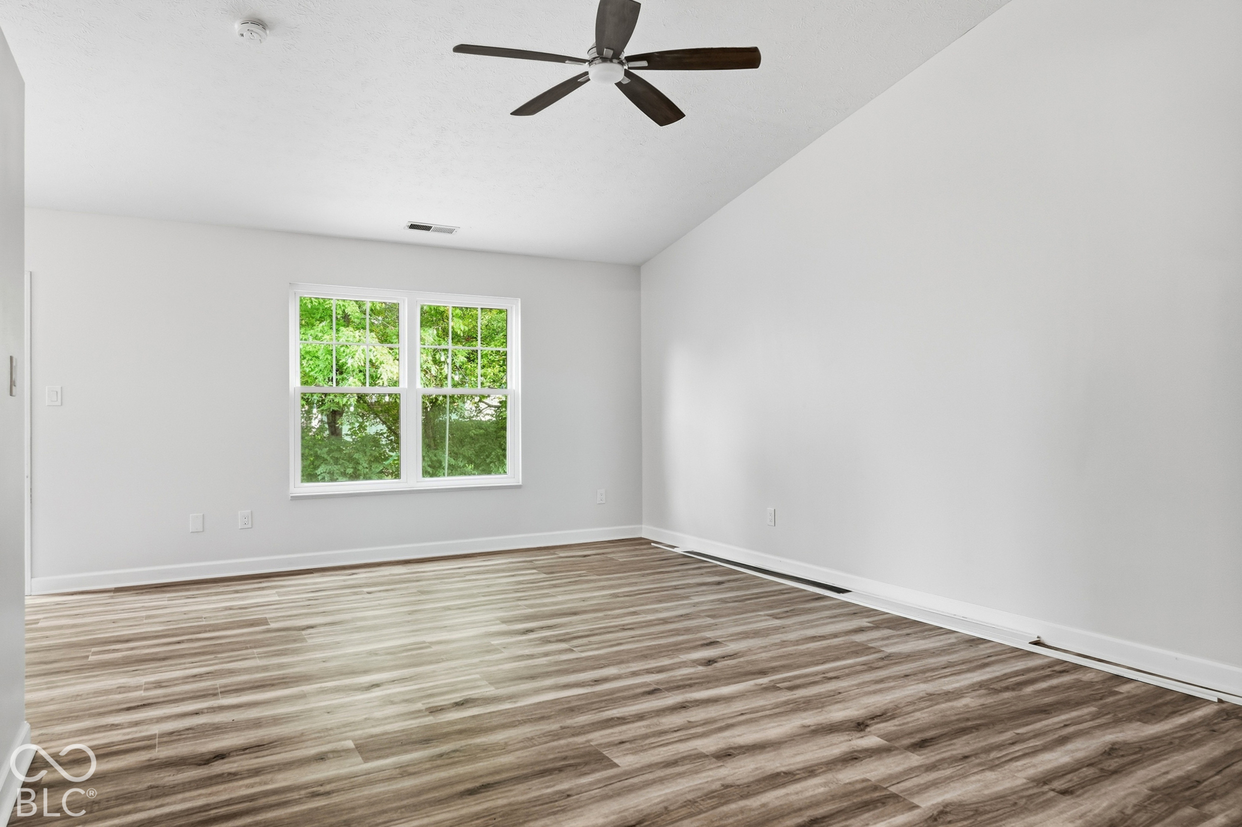 13315 Eastwood Lane, Fishers, IN, 46038 photo 5 of 20