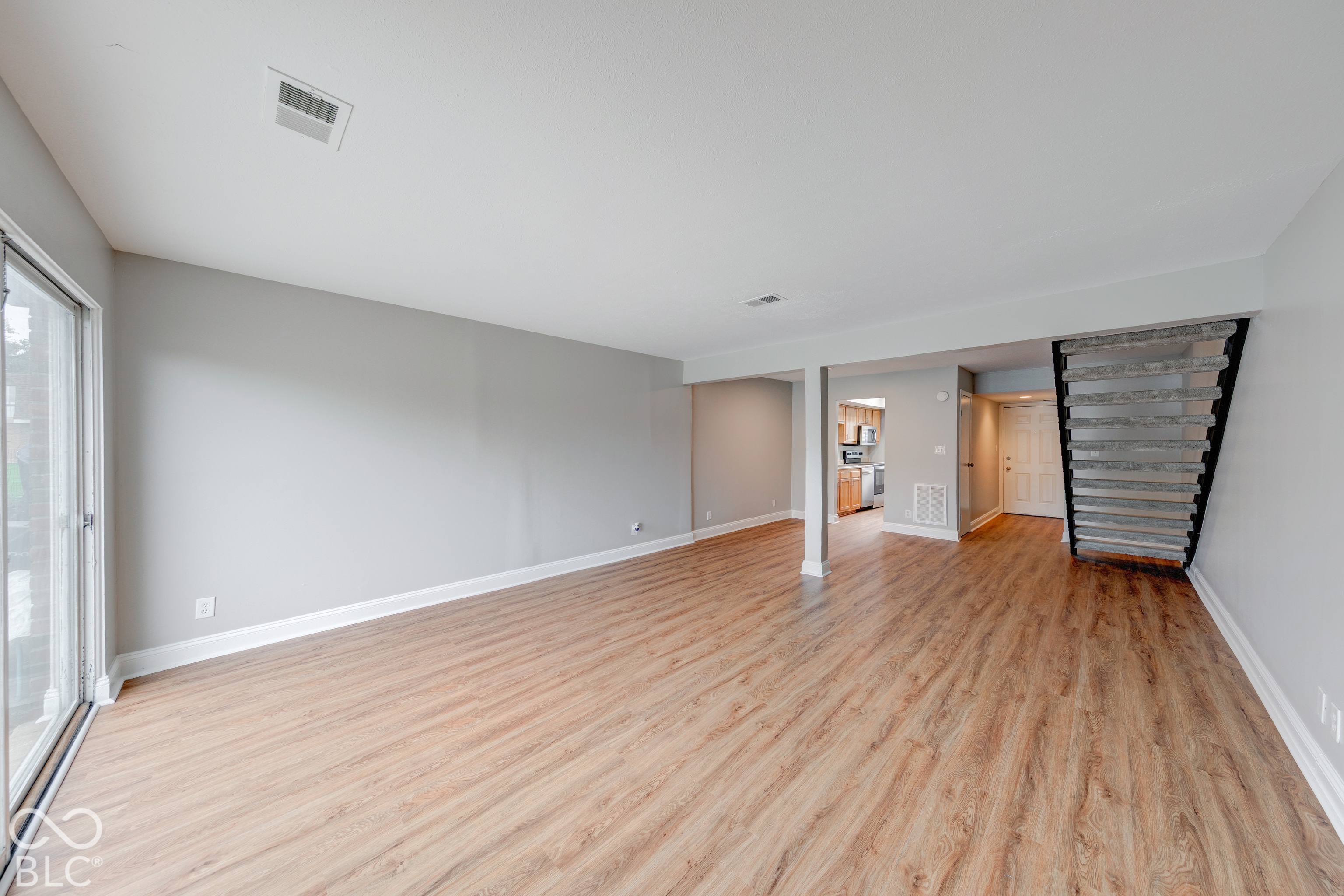 7426 Country Brook Drive, Indianapolis, IN, 46260 photo 5 of 21