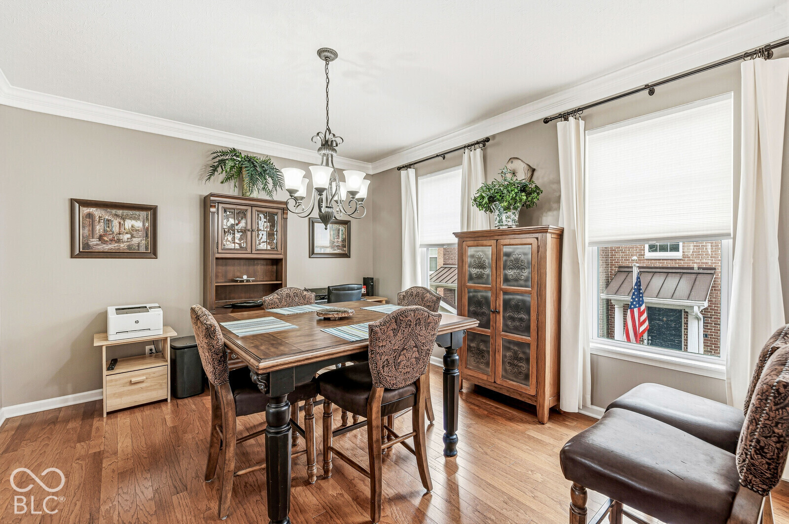 9554 Oakley Drive, Indianapolis, IN, 46260 photo 5 of 39