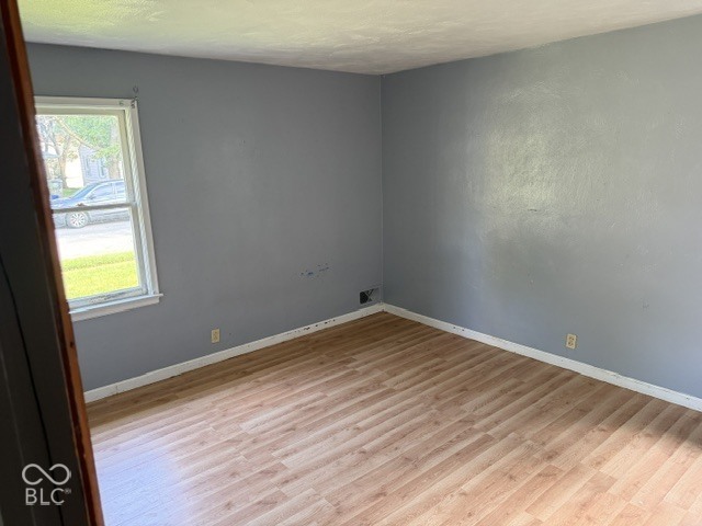 301 E 37th Street, Anderson, IN, 46013 photo 5 of 16