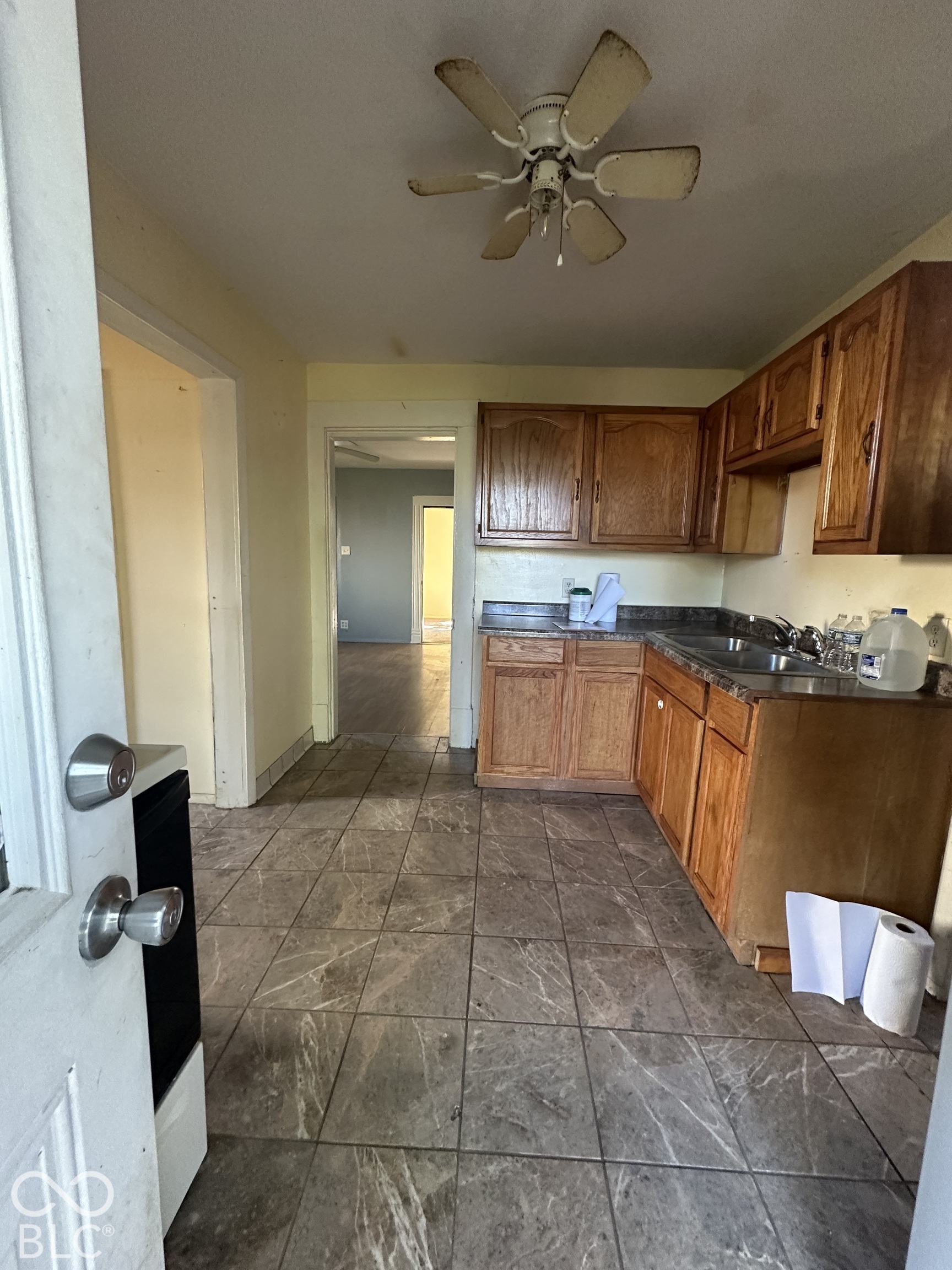 1424 W 15th Street, Muncie, IN, 47302 photo 5 of 10
