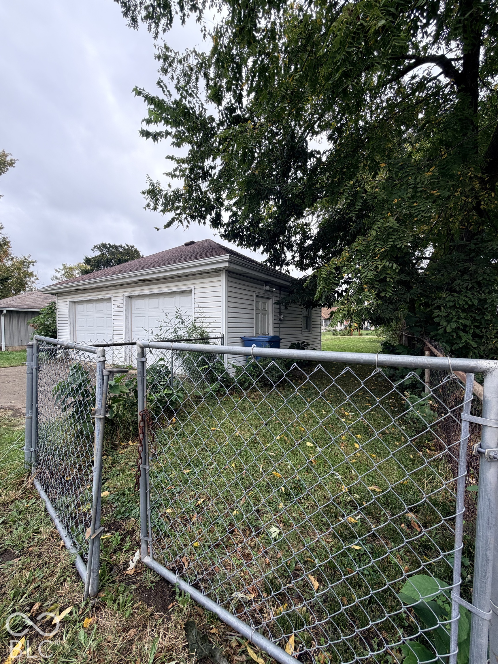 840 S Addison Street, Indianapolis, IN, 46221 photo 5 of 7