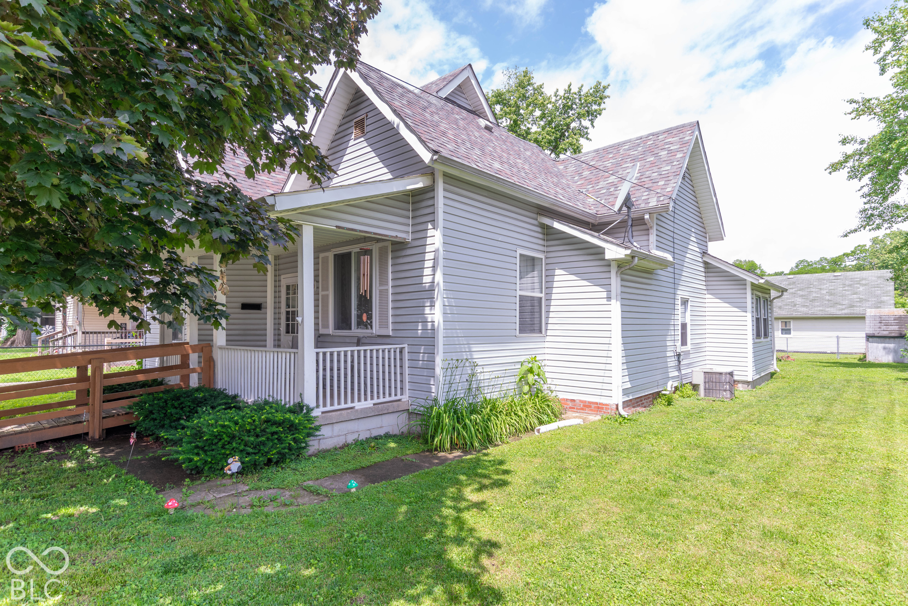 624 W Washington Street, Shelbyville, IN, 46176 photo 5 of 25