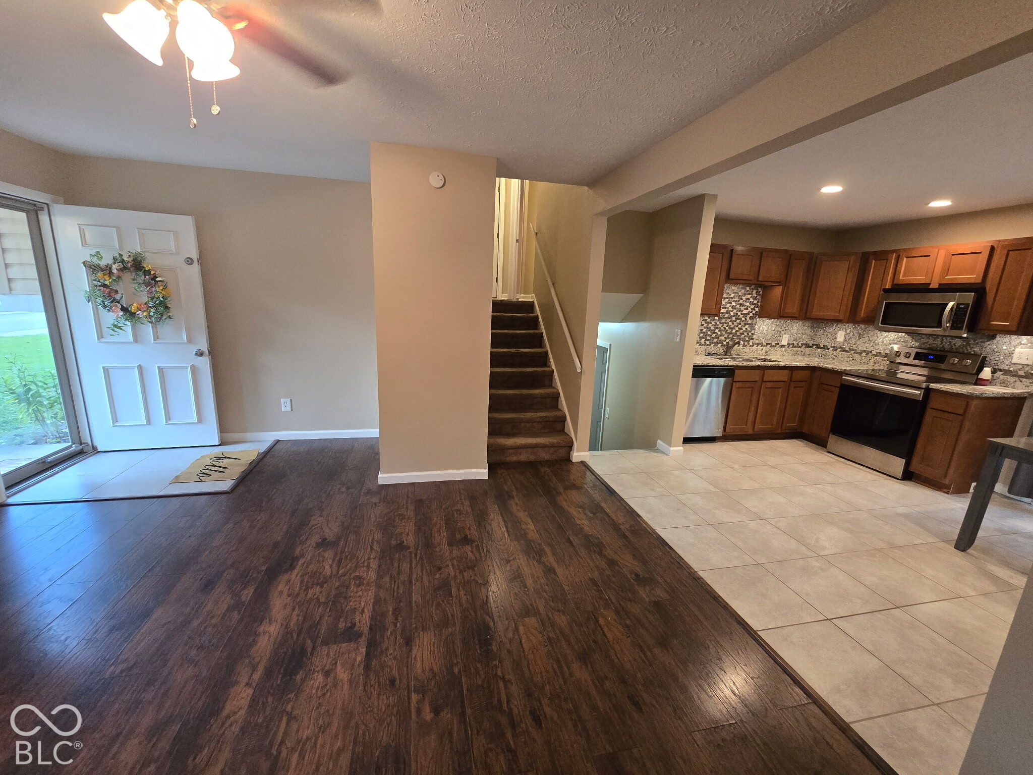 969 Stonegate, Greenwood, IN, 46142 photo 5 of 20