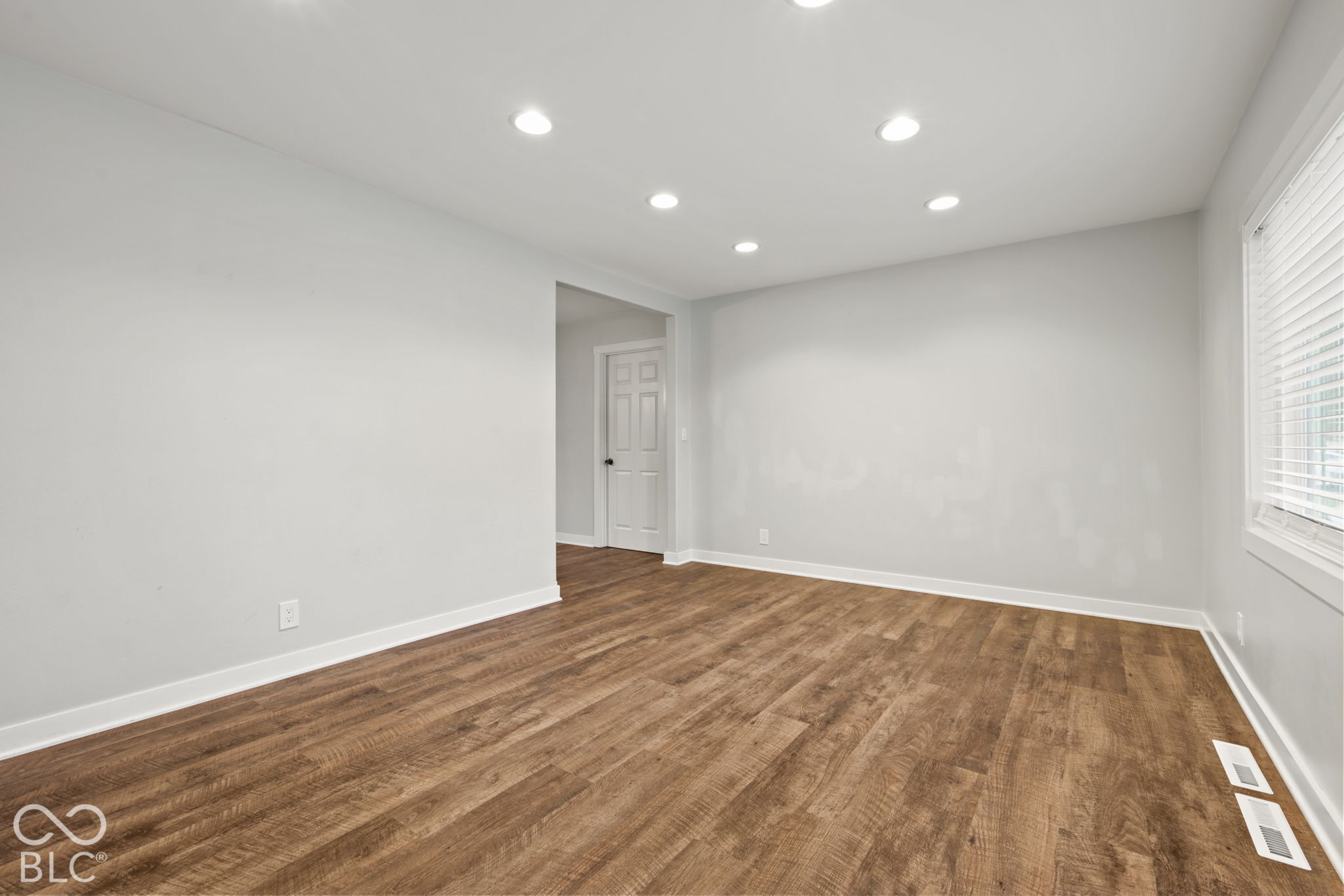 670 Duo Drive, Martinsville, IN, 46151 photo 5 of 54