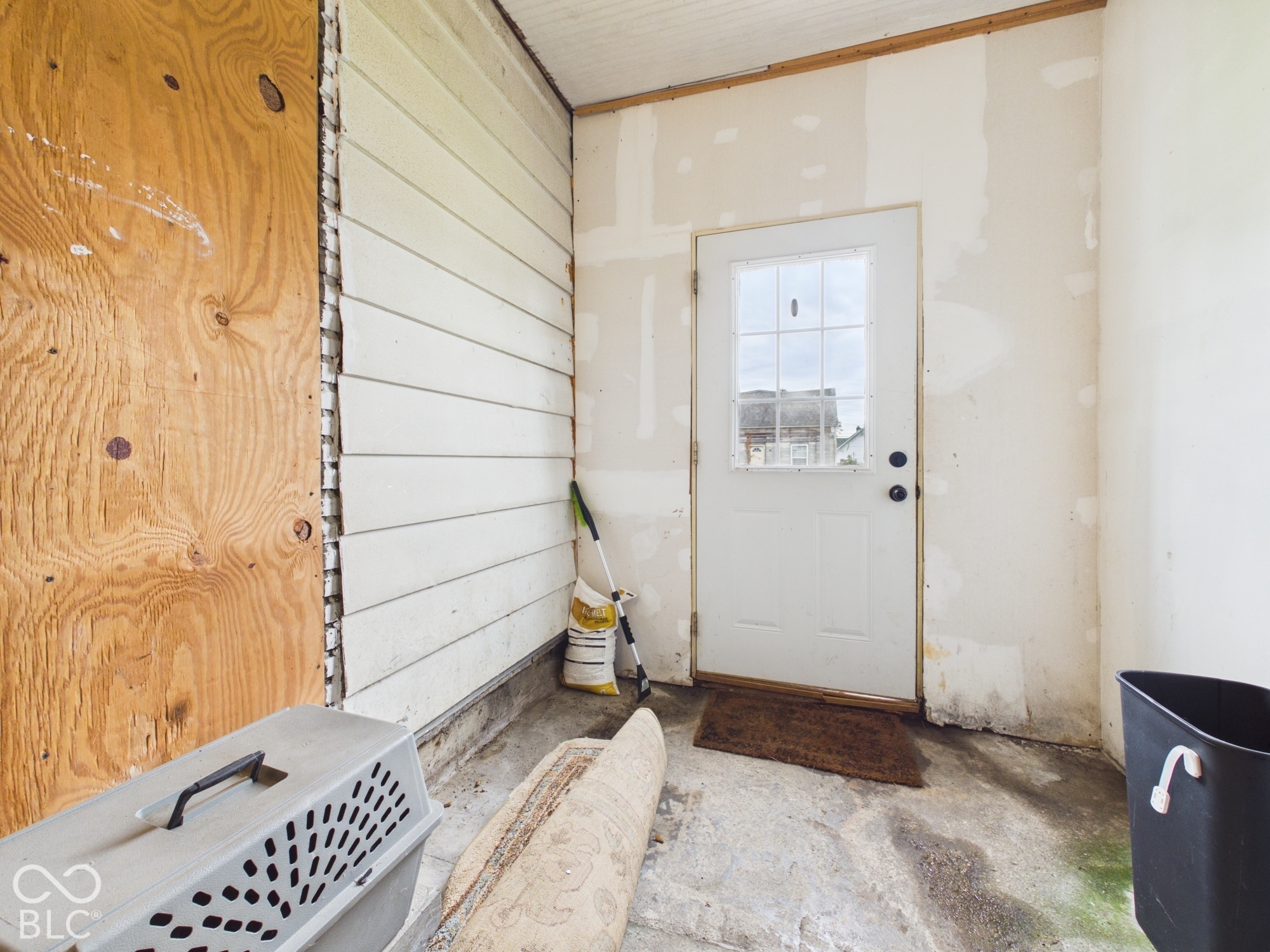 2806 S Jefferson Street, Muncie, IN, 47302 photo 5 of 33