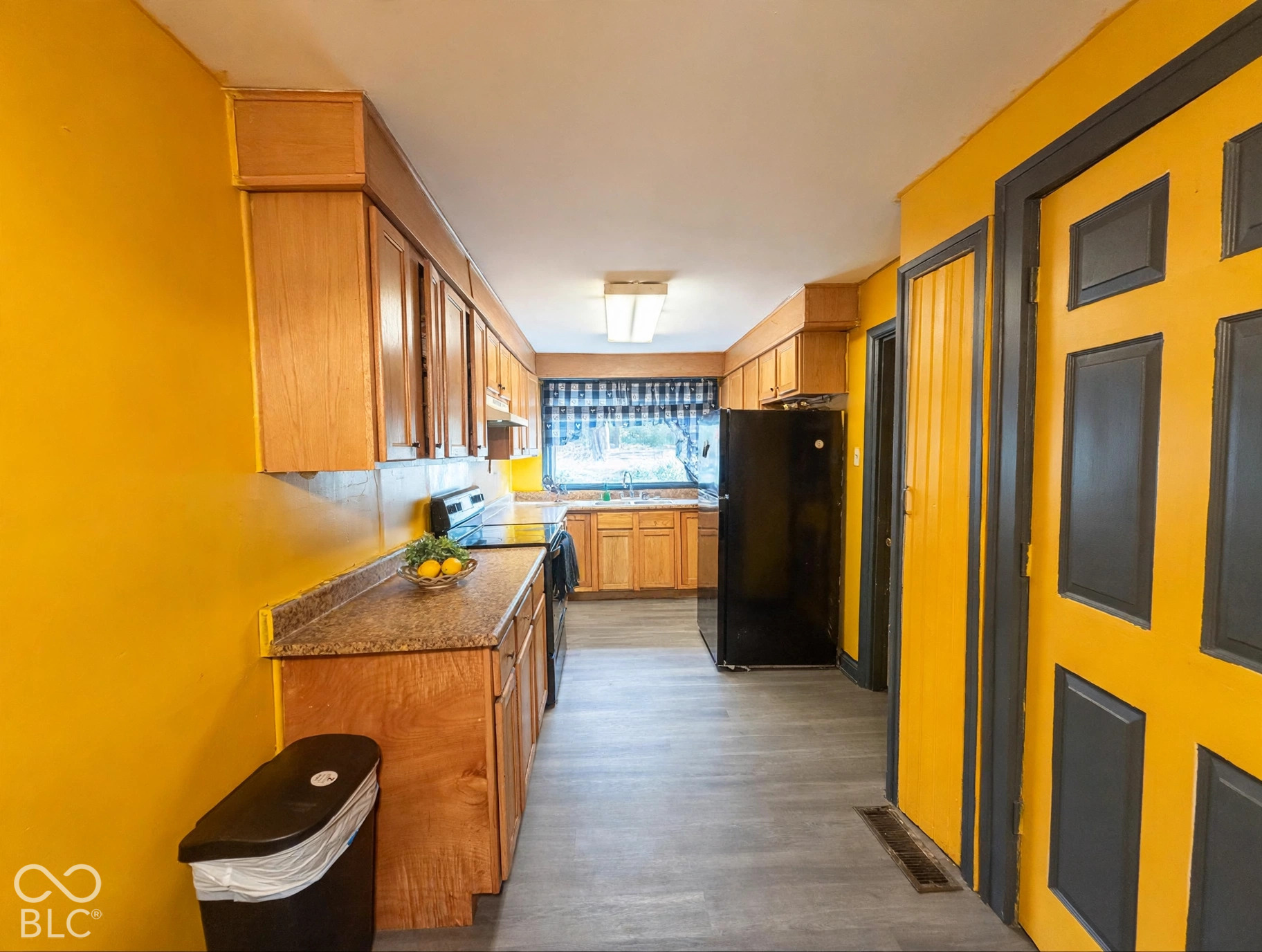 535 W 29th Street, Indianapolis, IN, 46208 photo 5 of 12