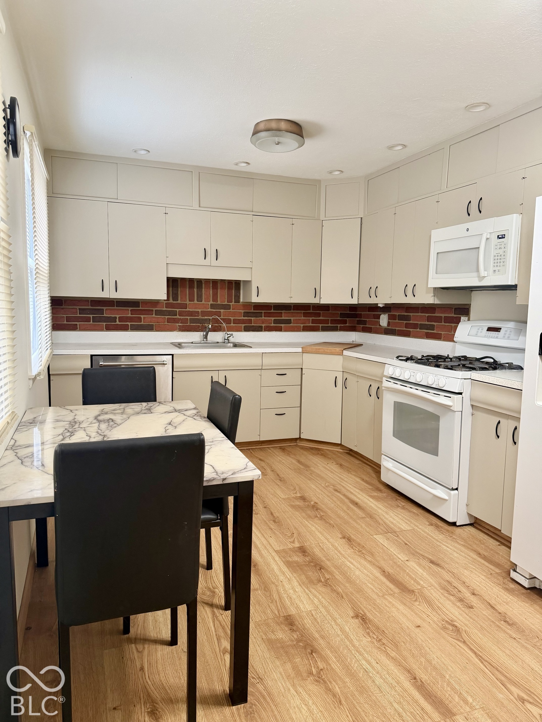 6732 E 18th, Indianapolis, IN, 46219 photo 5 of 24
