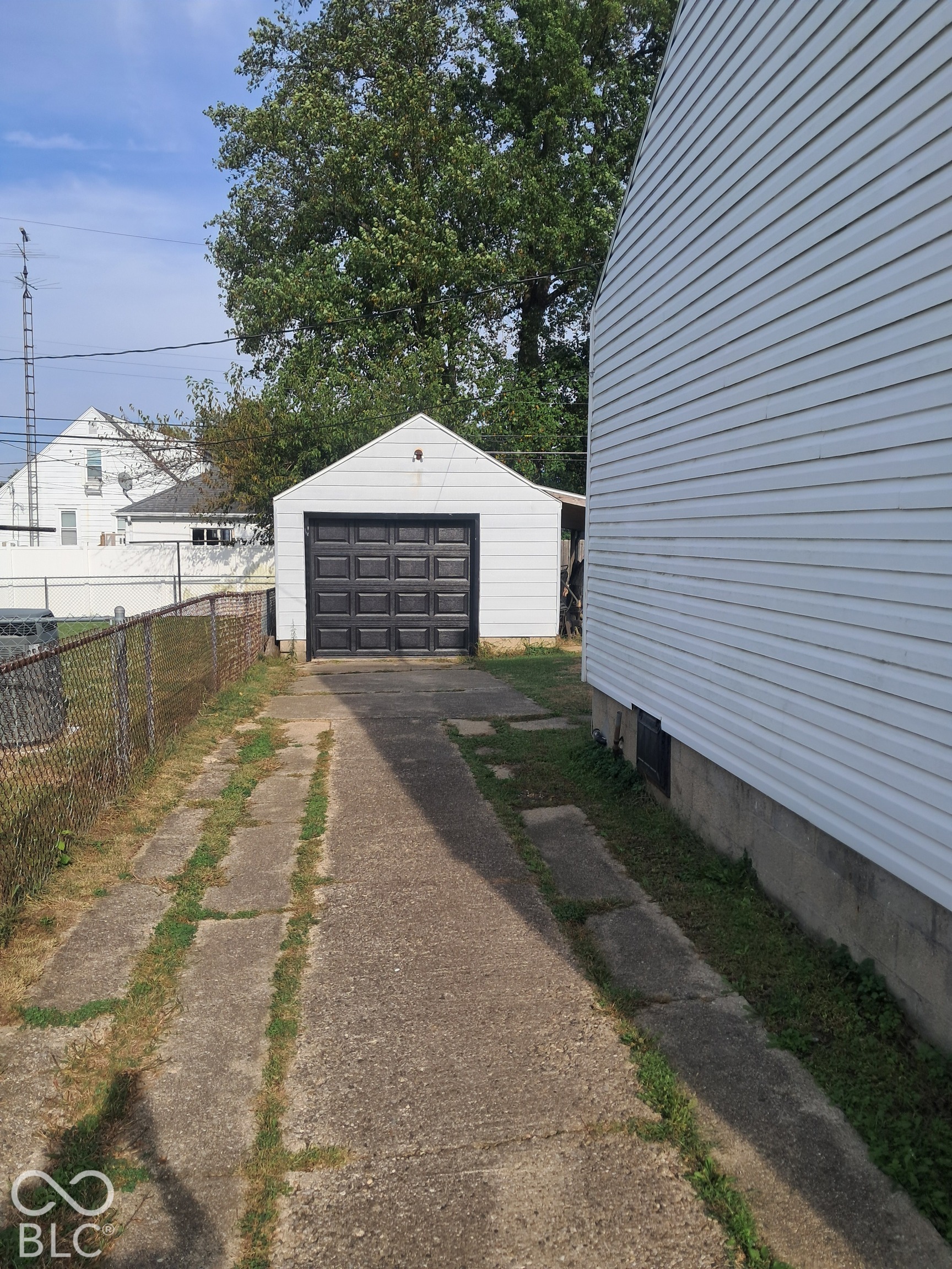 2828 S 14th Street, New Castle, IN, 47362 photo 5 of 17