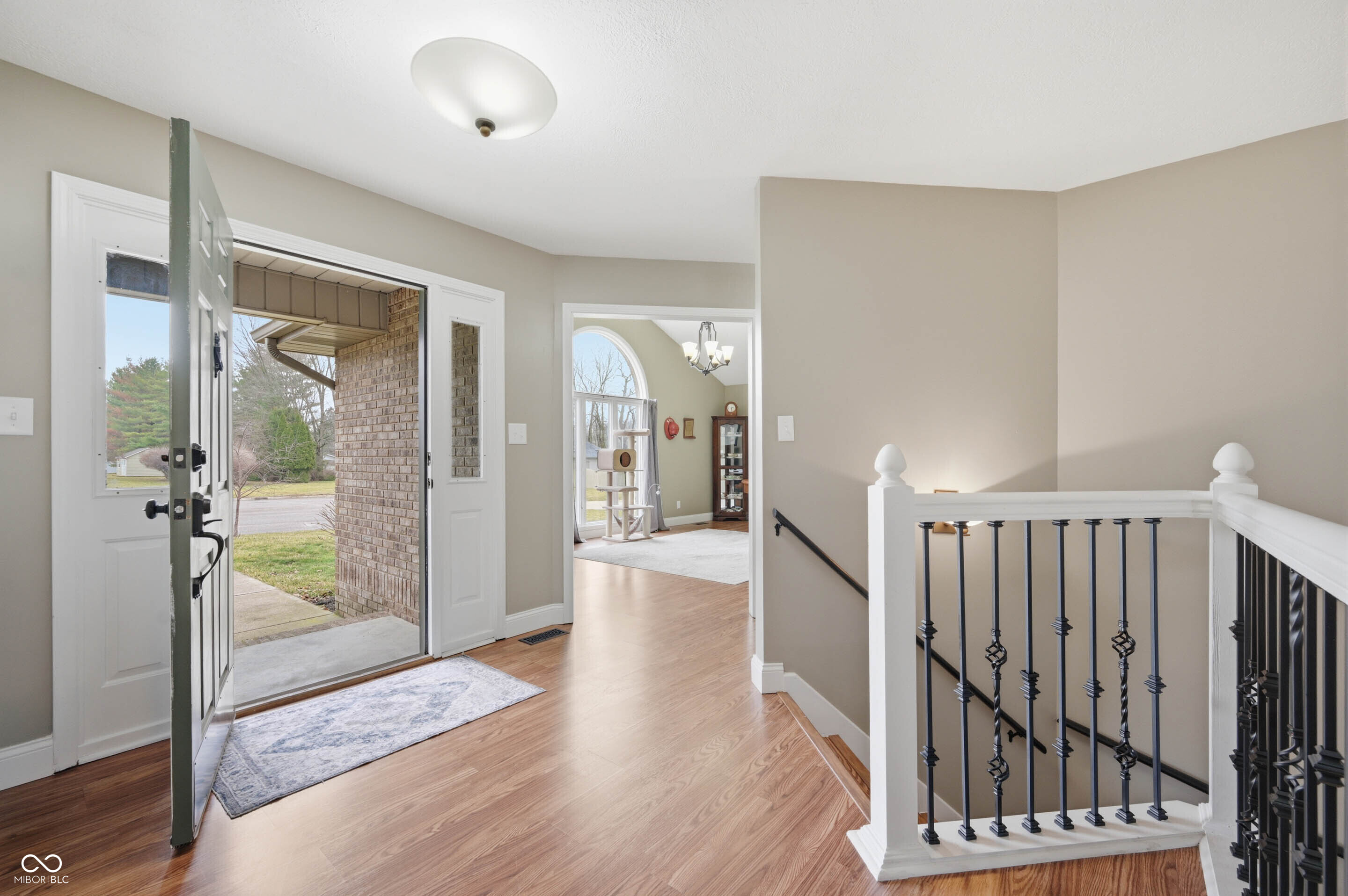 209 N Copperwood Court, Muncie, IN, 47304 photo 5 of 41