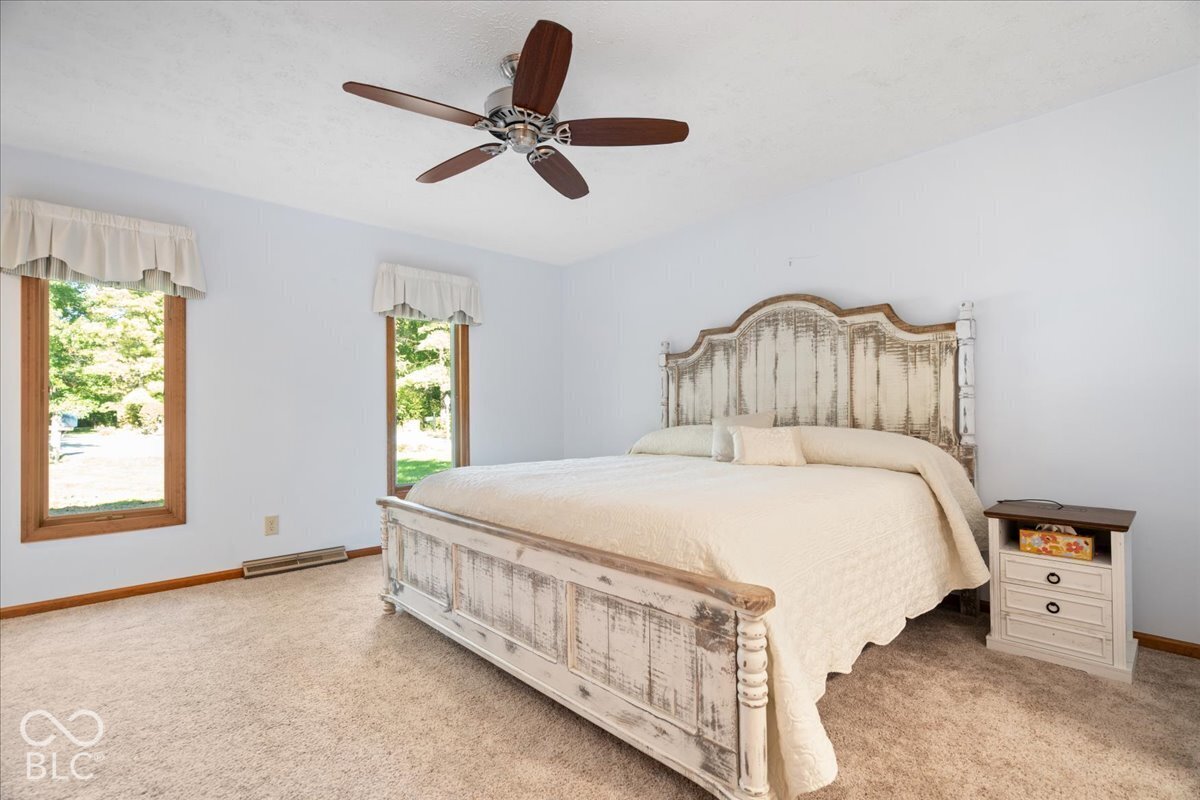 7420 Denton Circle, Indianapolis, IN, 46256 photo 5 of 41
