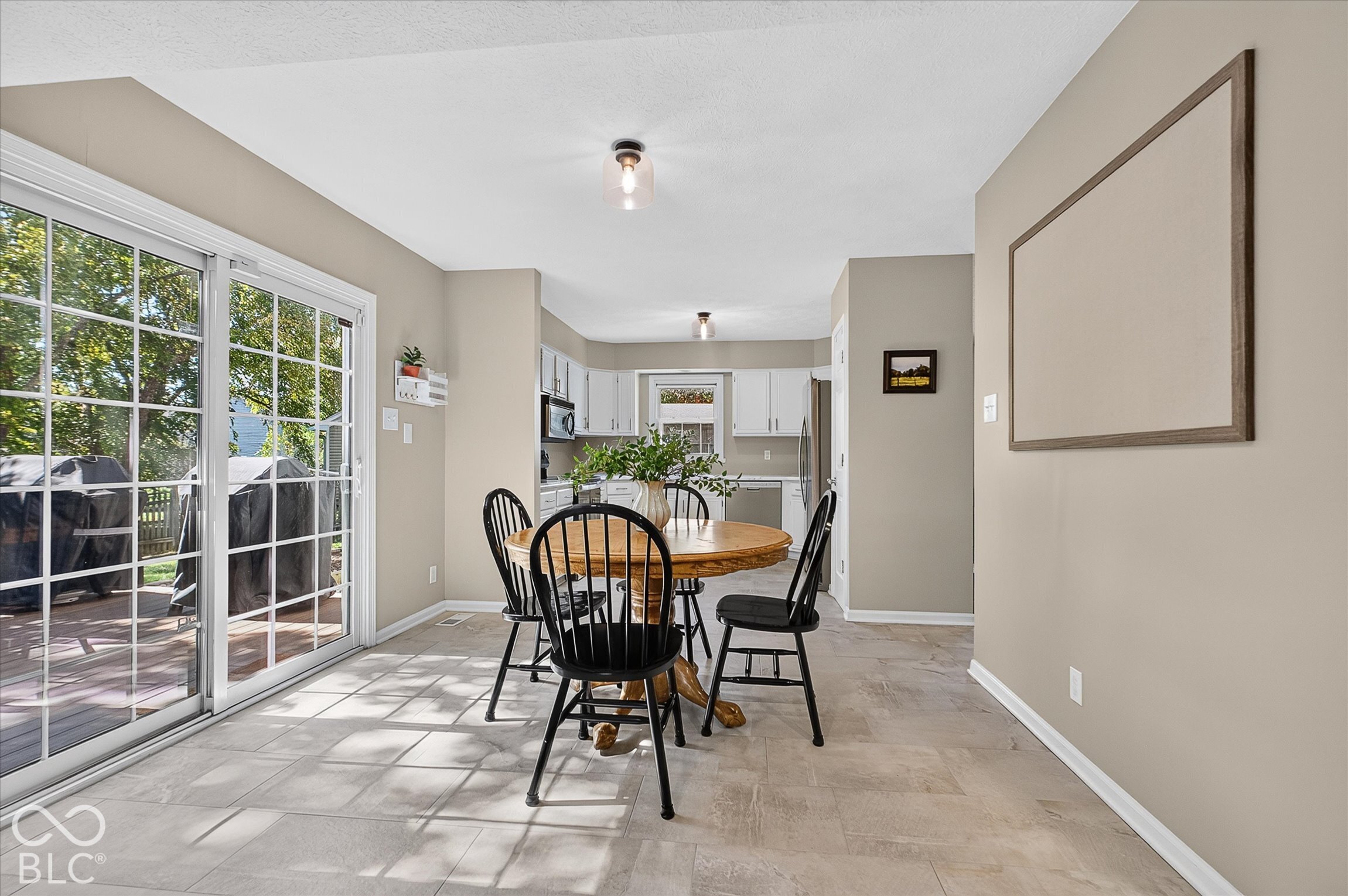 7599 Meadow Ridge Drive, Fishers, IN, 46038 photo 5 of 32