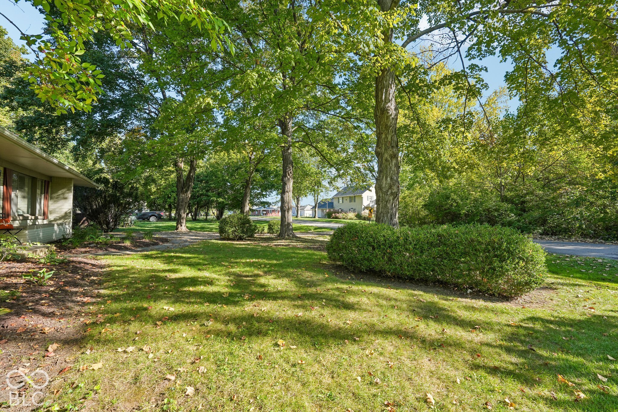 8450 Evergreen Avenue, Indianapolis, IN, 46240 photo 5 of 48