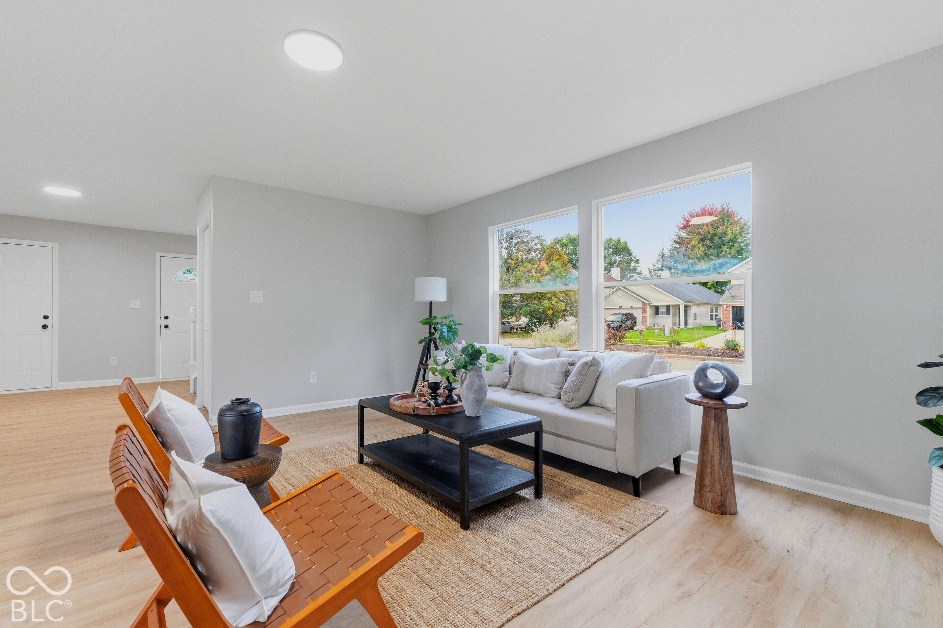 9220 Allegro Drive, Indianapolis, IN, 46231 photo 5 of 31