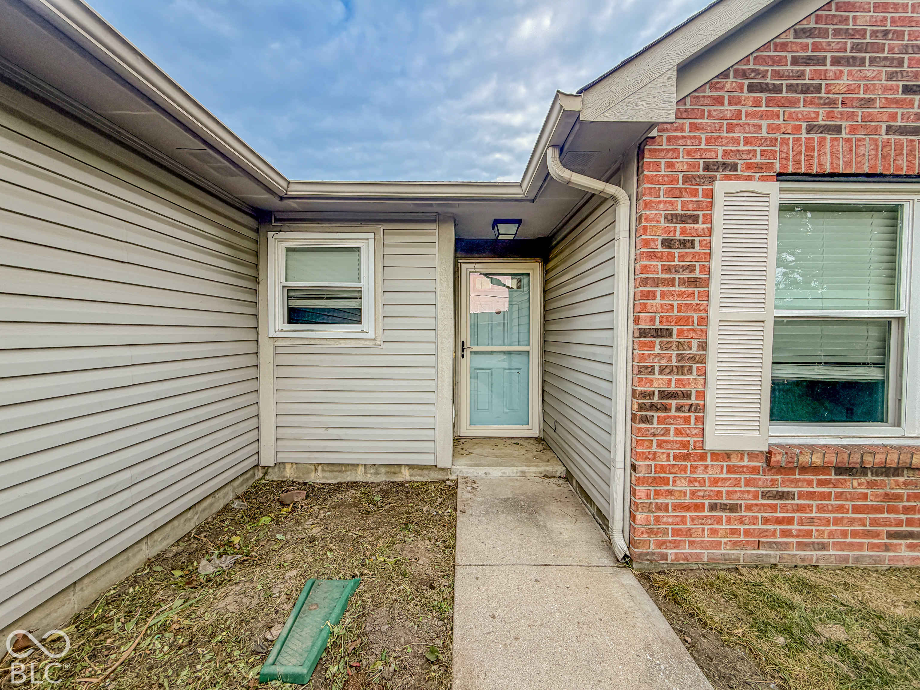 11720 E 10th Street, Indianapolis, IN, 46229 photo 5 of 37