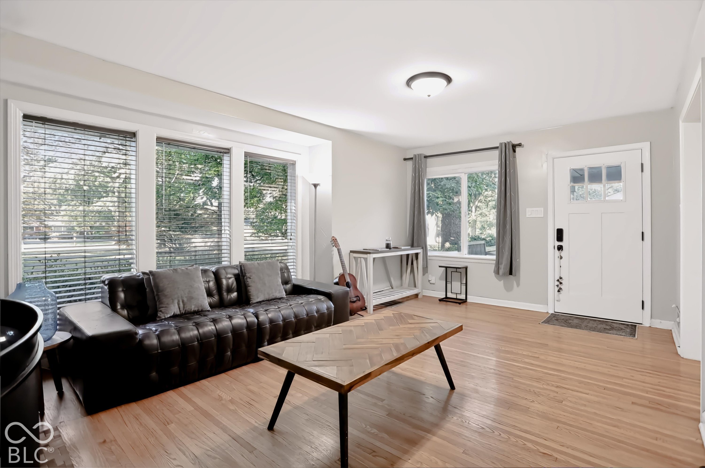 4758 E 64th Street, Indianapolis, IN, 46220 photo 5 of 38