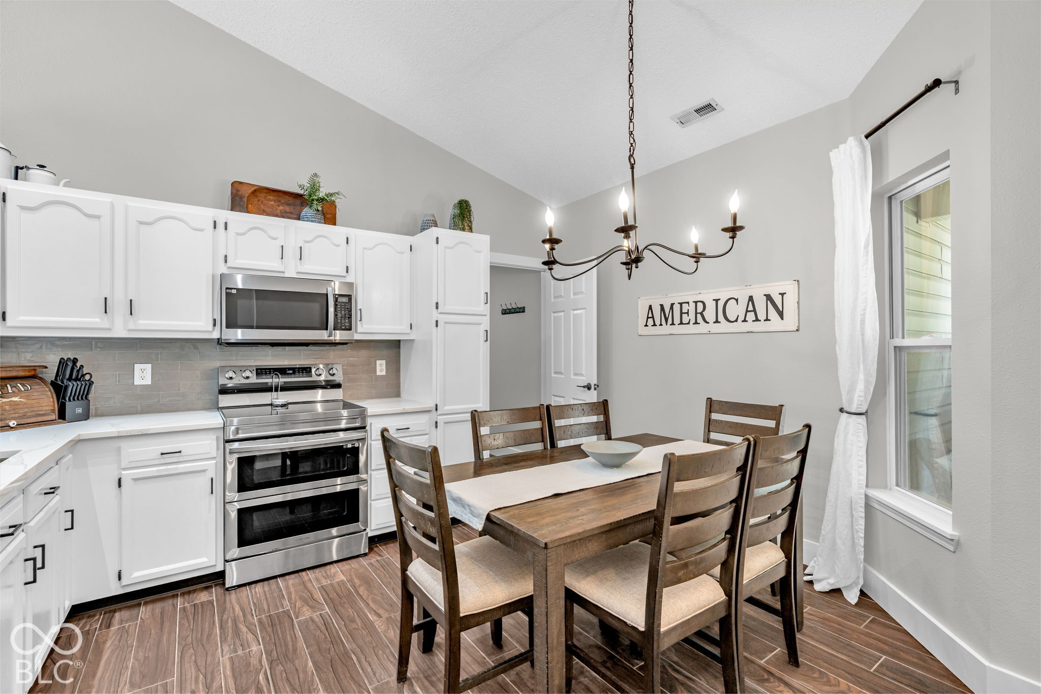 10801 Ravelle Road, Indianapolis, IN, 46234 photo 5 of 33