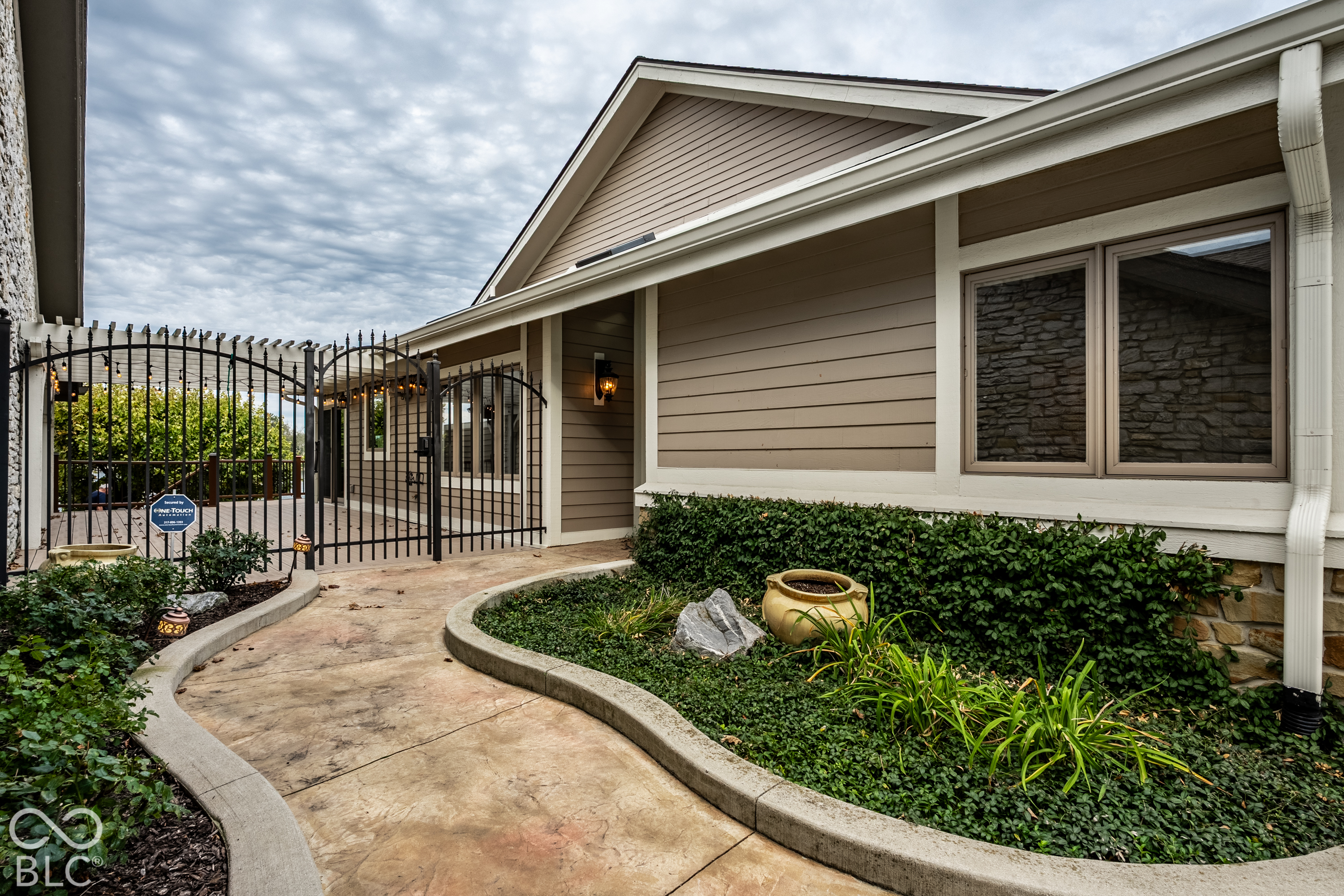 8212 Dean Road, Indianapolis, IN, 46240 photo 5 of 45