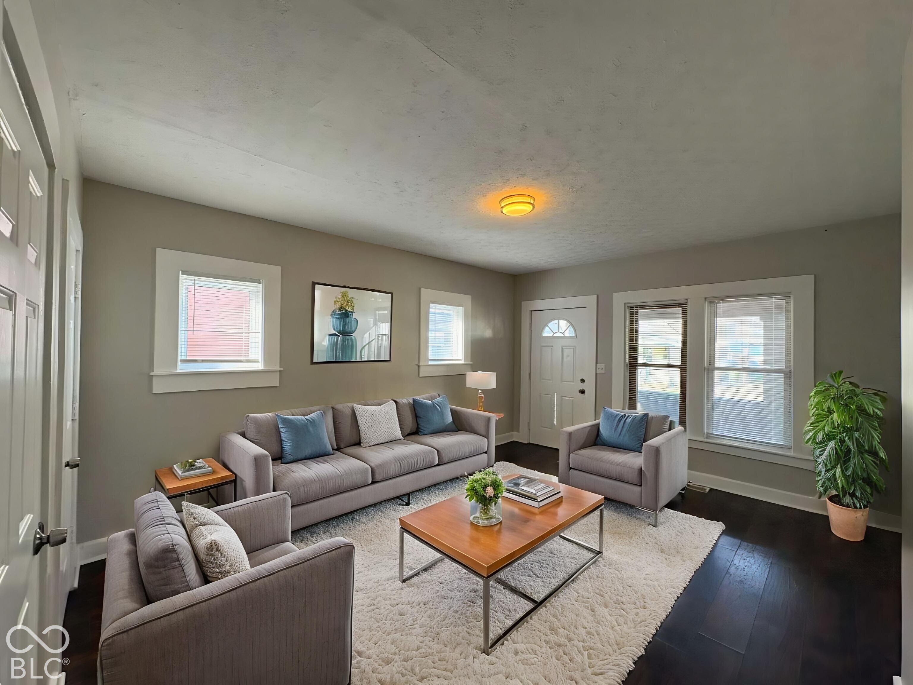 2927 N Delaware Street, Indianapolis, IN, 46205 photo 5 of 44