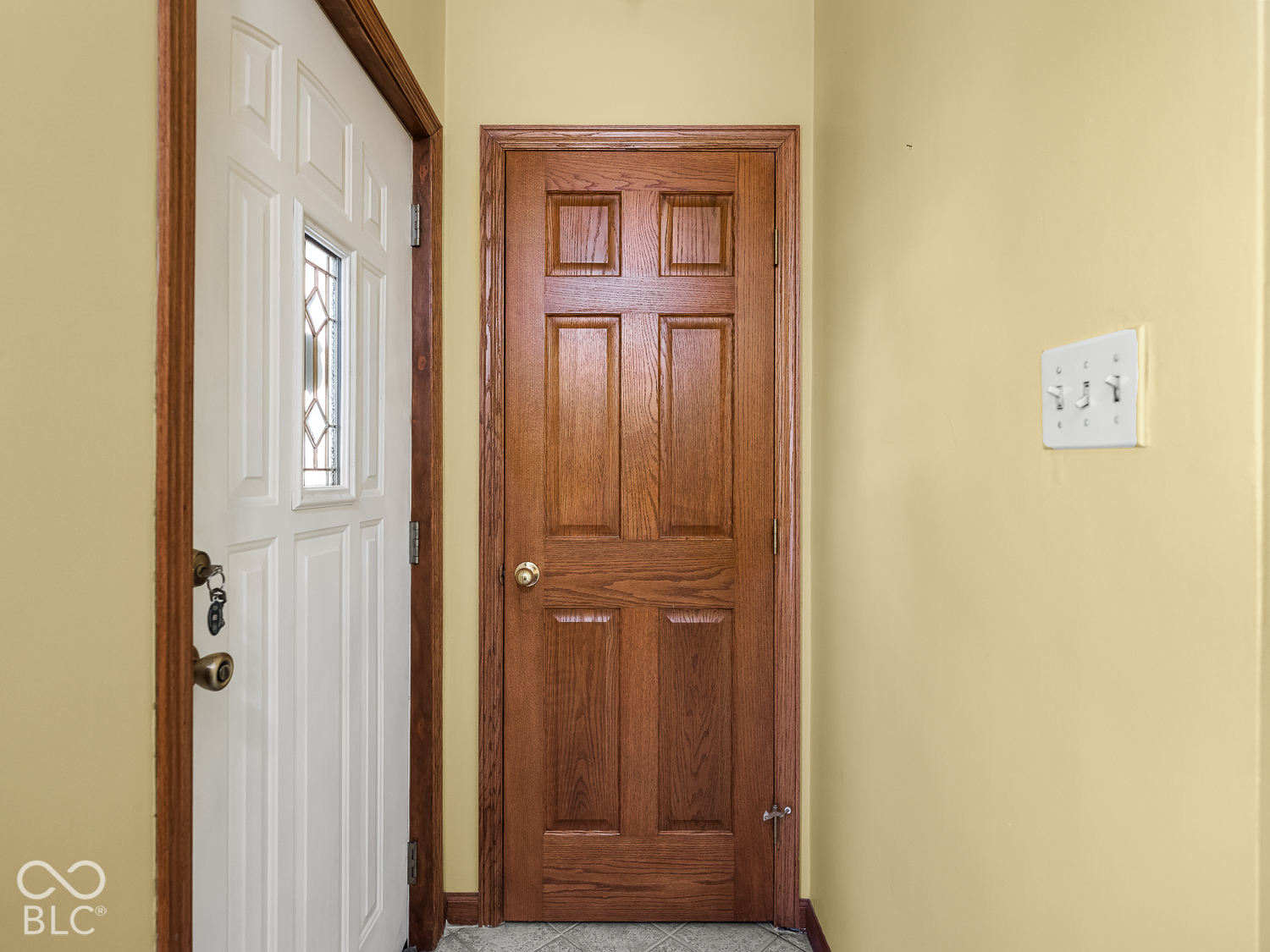 43 N Elizabeth Street, Indianapolis, IN, 46219 photo 5 of 40