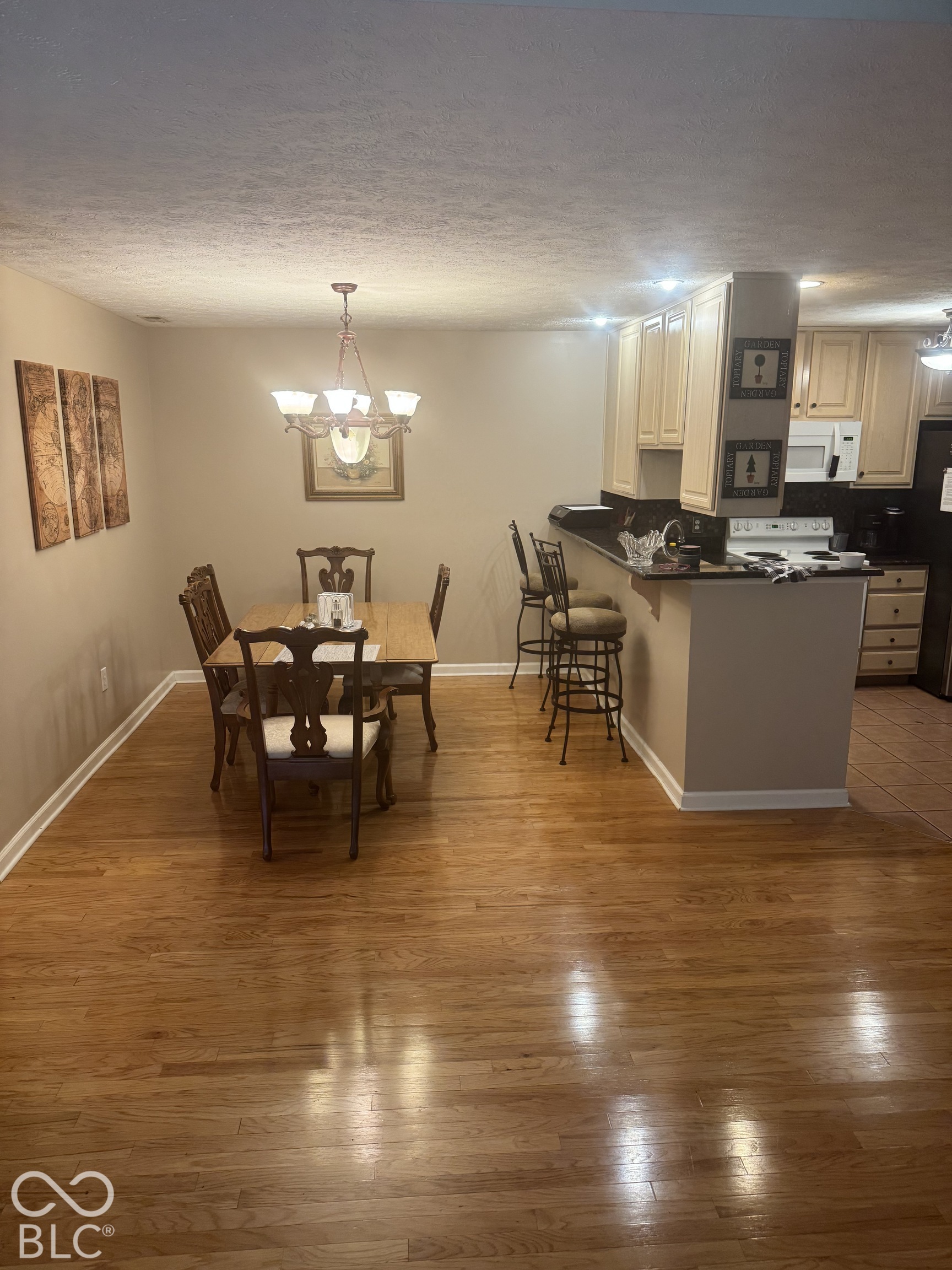 7662 Briarstone Lane, Indianapolis, IN, 46227 photo 5 of 11