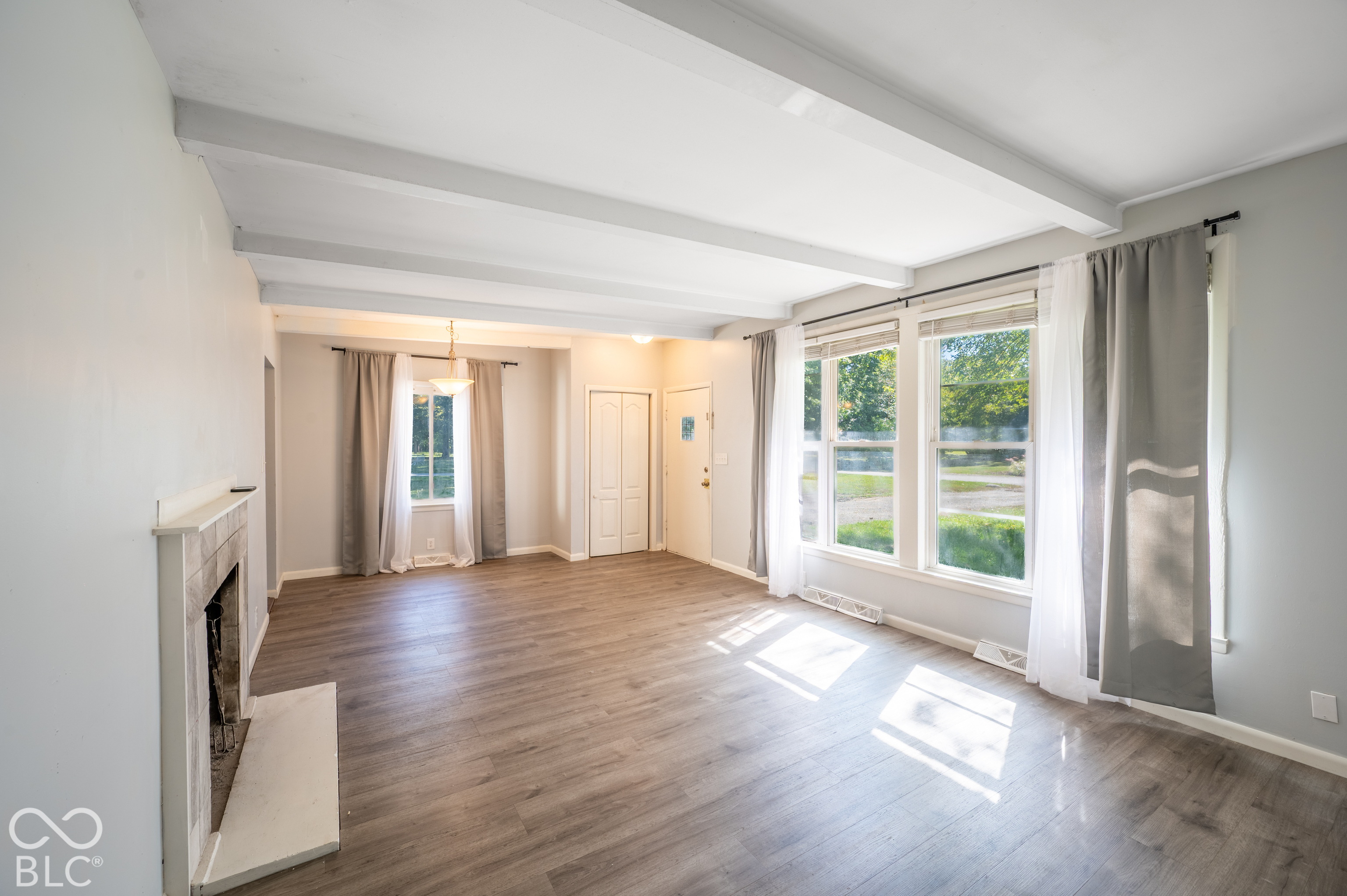 9612 E 9th Street, Indianapolis, IN, 46229 photo 5 of 29