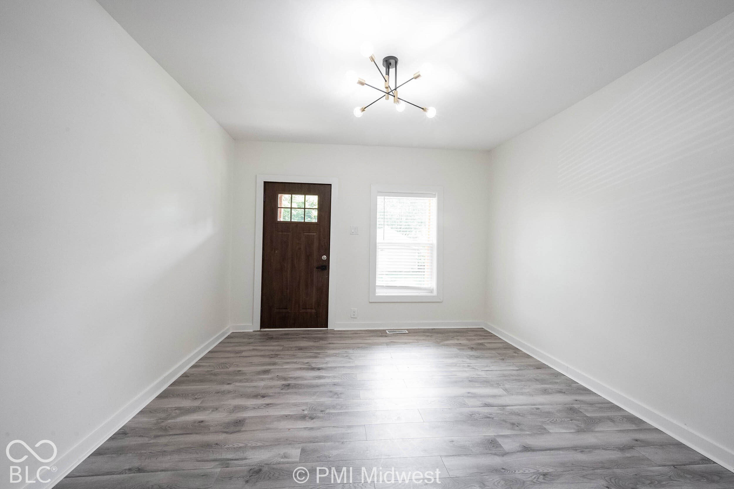 426 N Bradley Avenue, Indianapolis, IN, 46201 photo 5 of 31