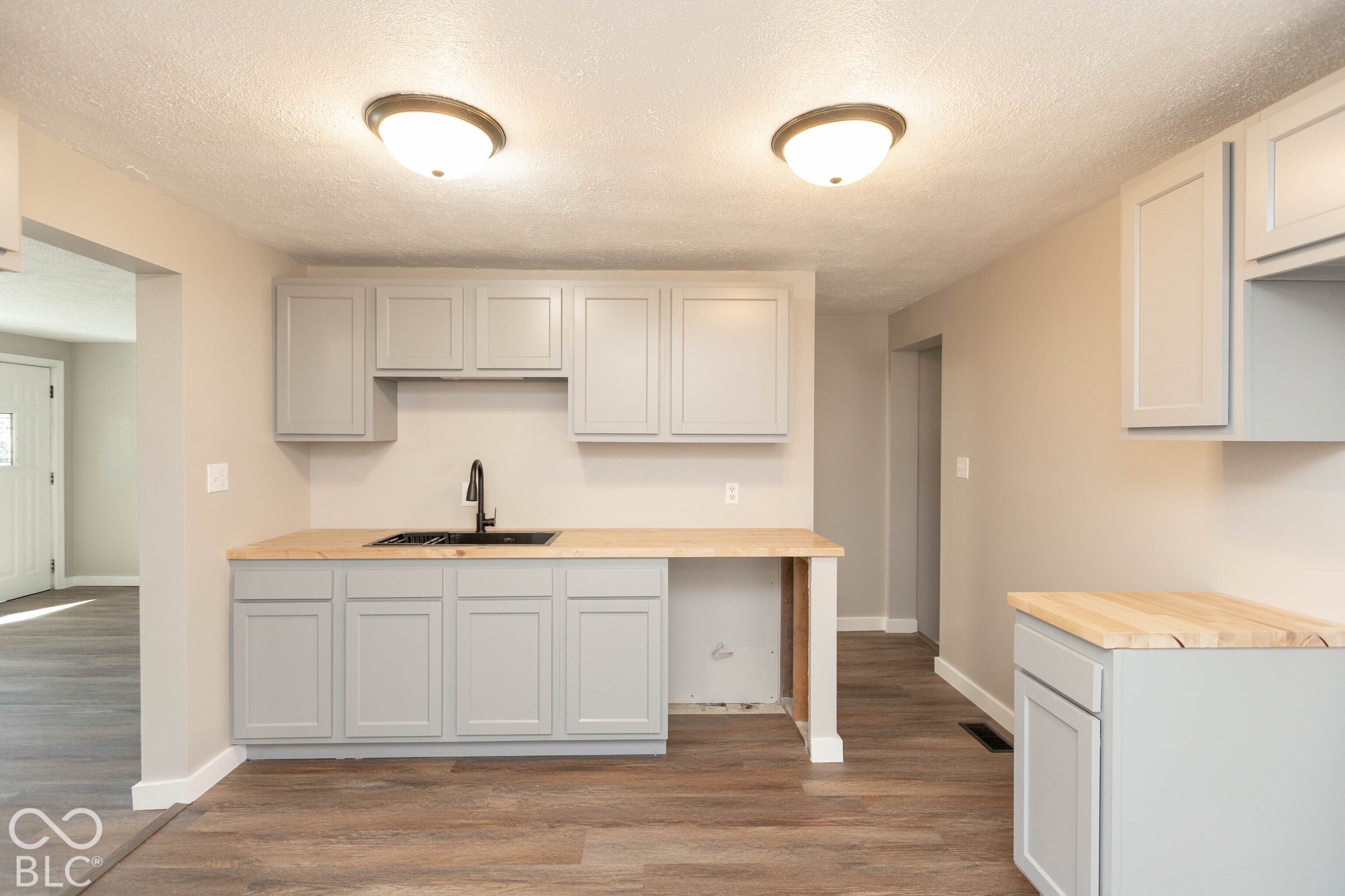 726 Emerson Drive, Seymour, IN, 47274 photo 5 of 24