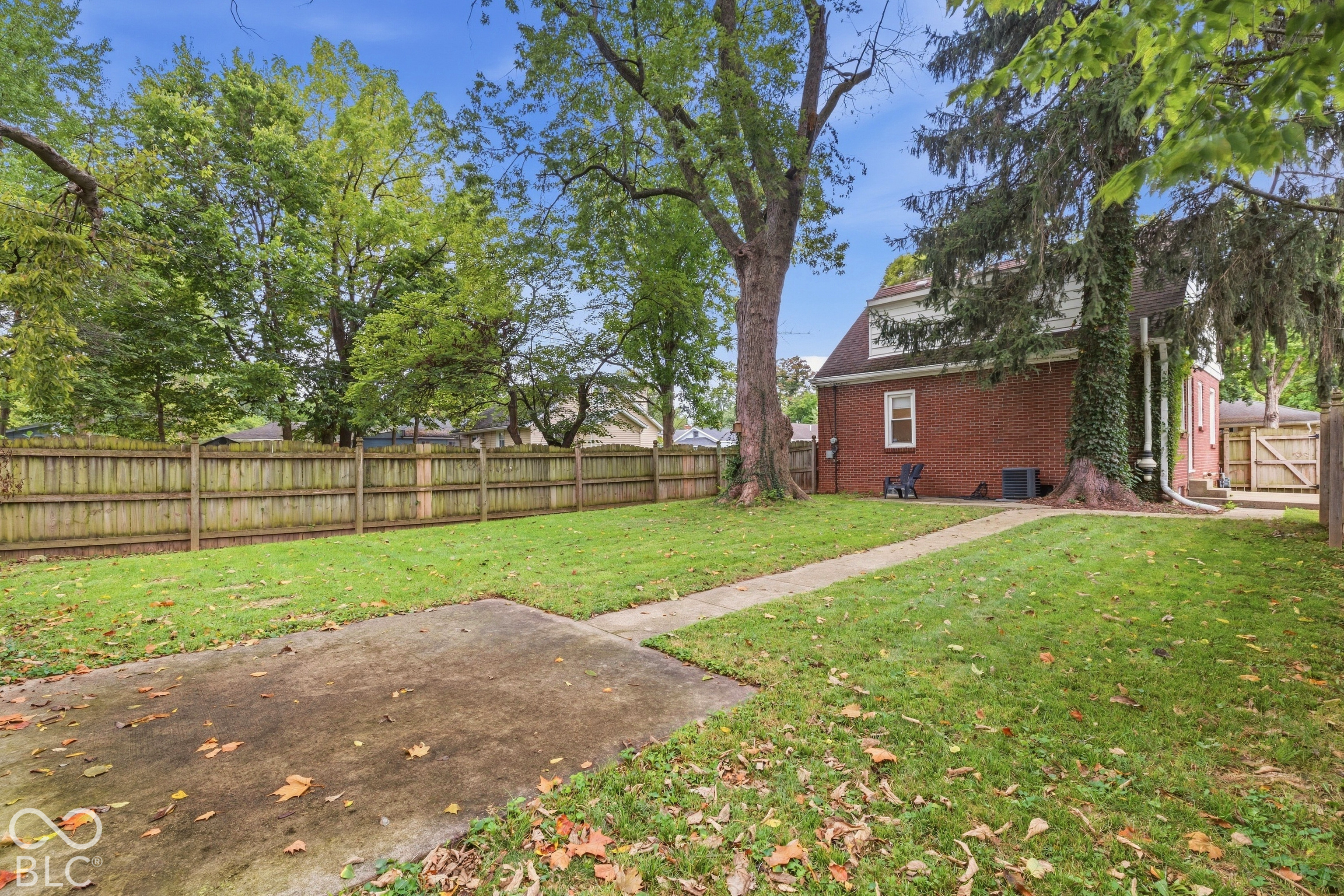 4523 Kingsley Drive, Indianapolis, IN, 46205 photo 5 of 31
