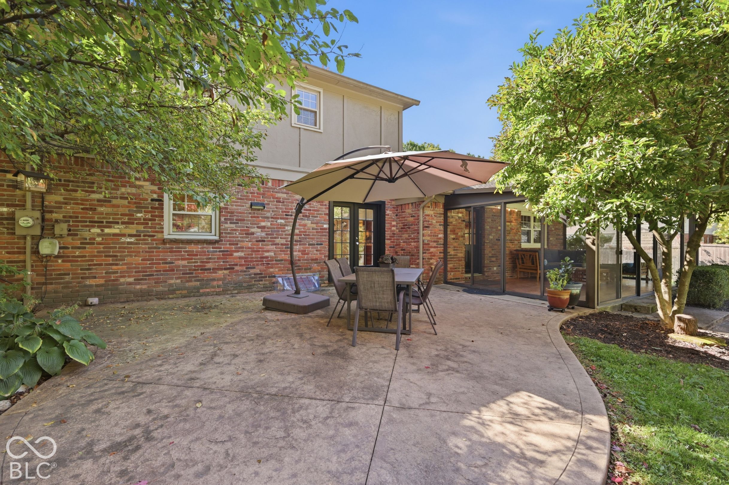 612 King Drive, Indianapolis, IN, 46260 photo 5 of 46