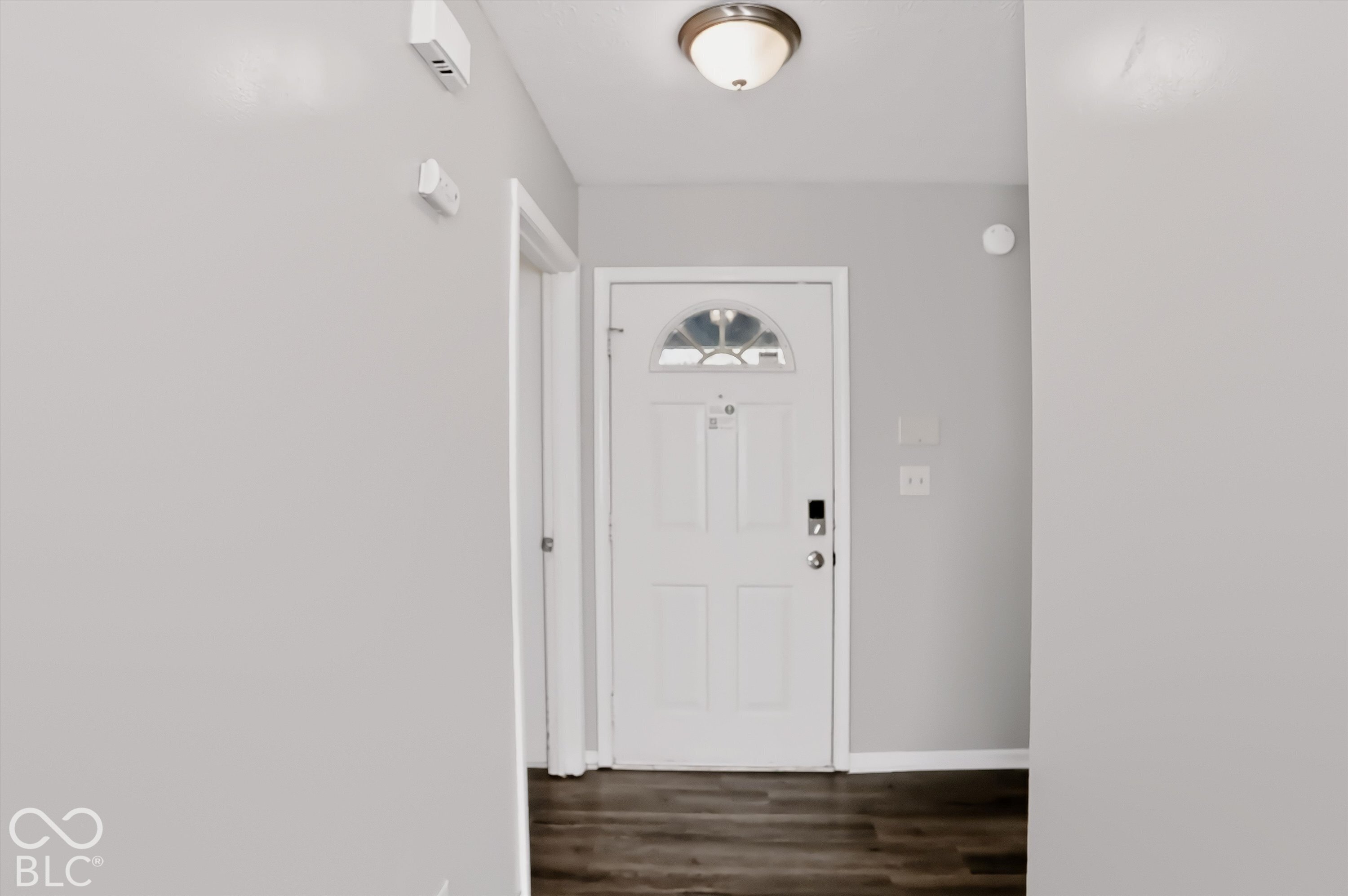 11813 Shannon Pointe Road, Indianapolis, IN, 46229 photo 5 of 38