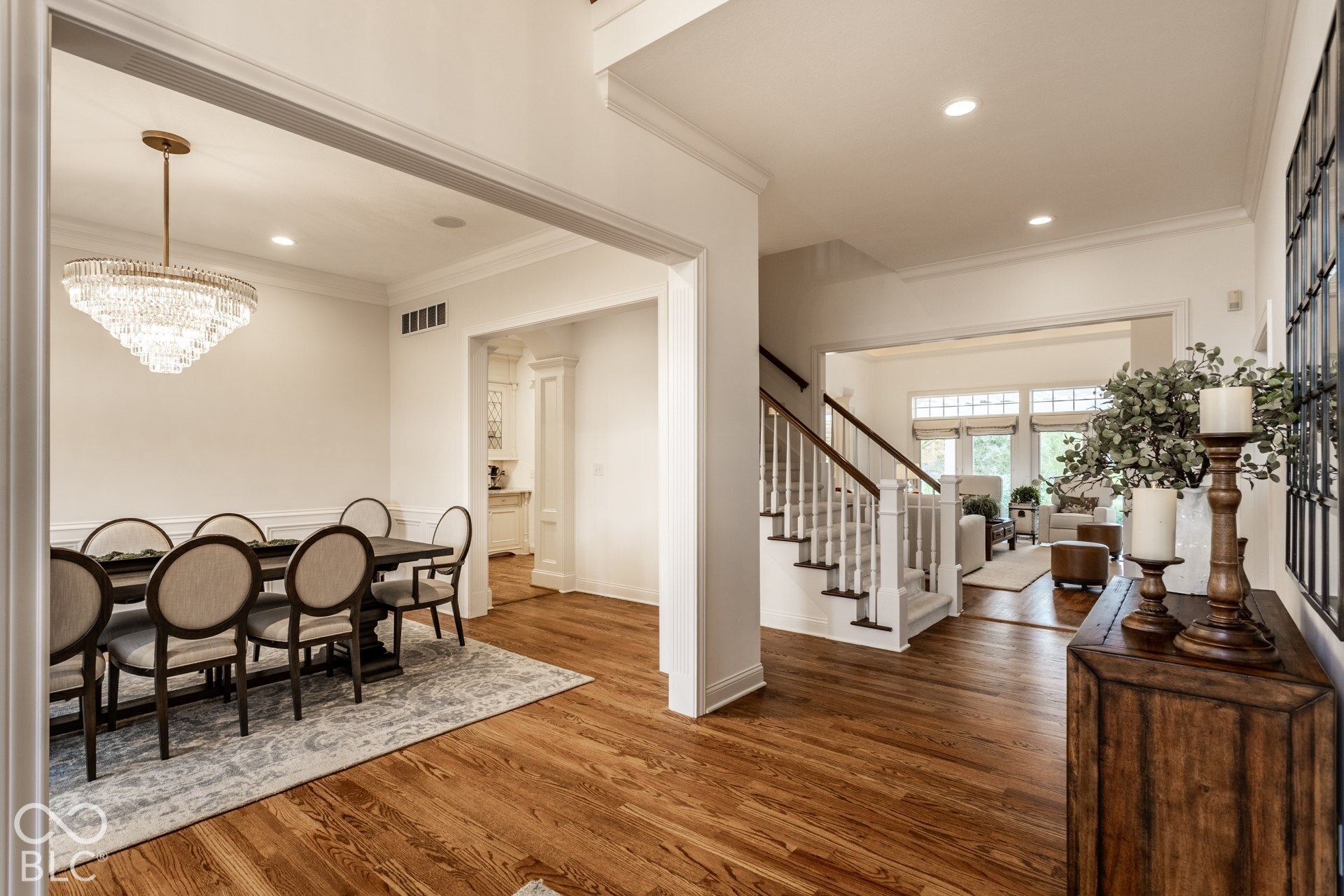 2 Stone Wall Lane, Zionsville, IN, 46077 photo 5 of 59