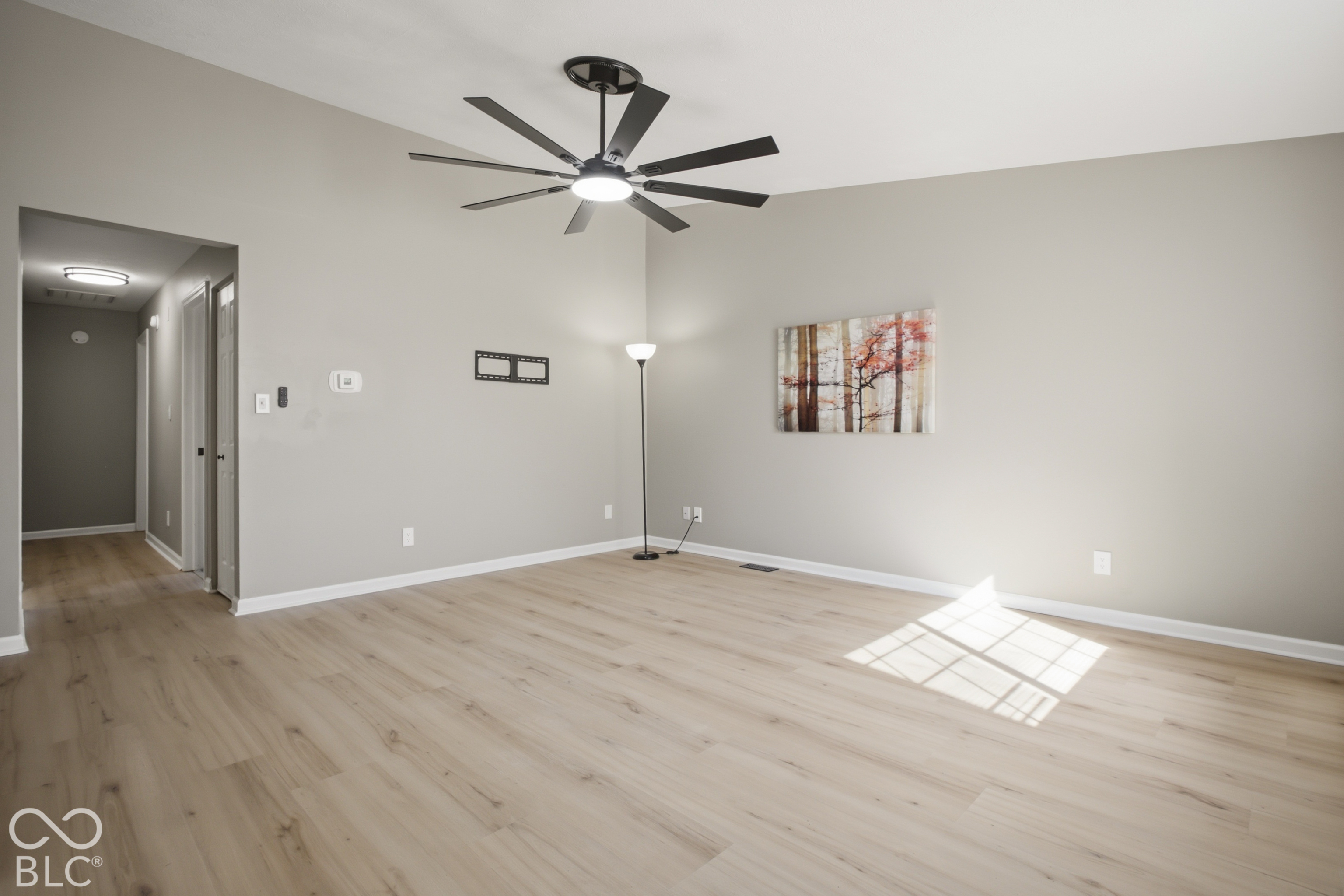 2370 Farmstead Drive, Columbus, IN, 47201 photo 5 of 24