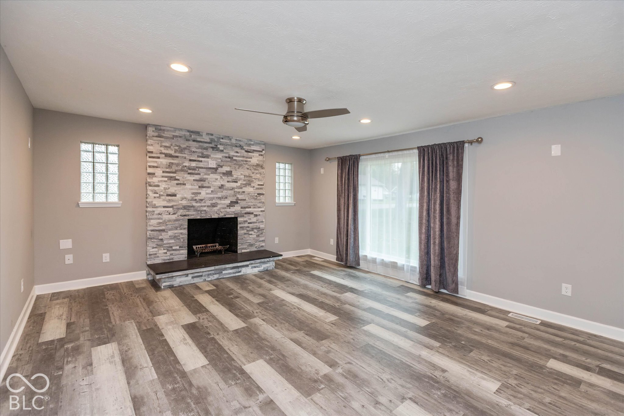 1108 N Ridgeview Drive, Indianapolis, IN, 46219 photo 5 of 29