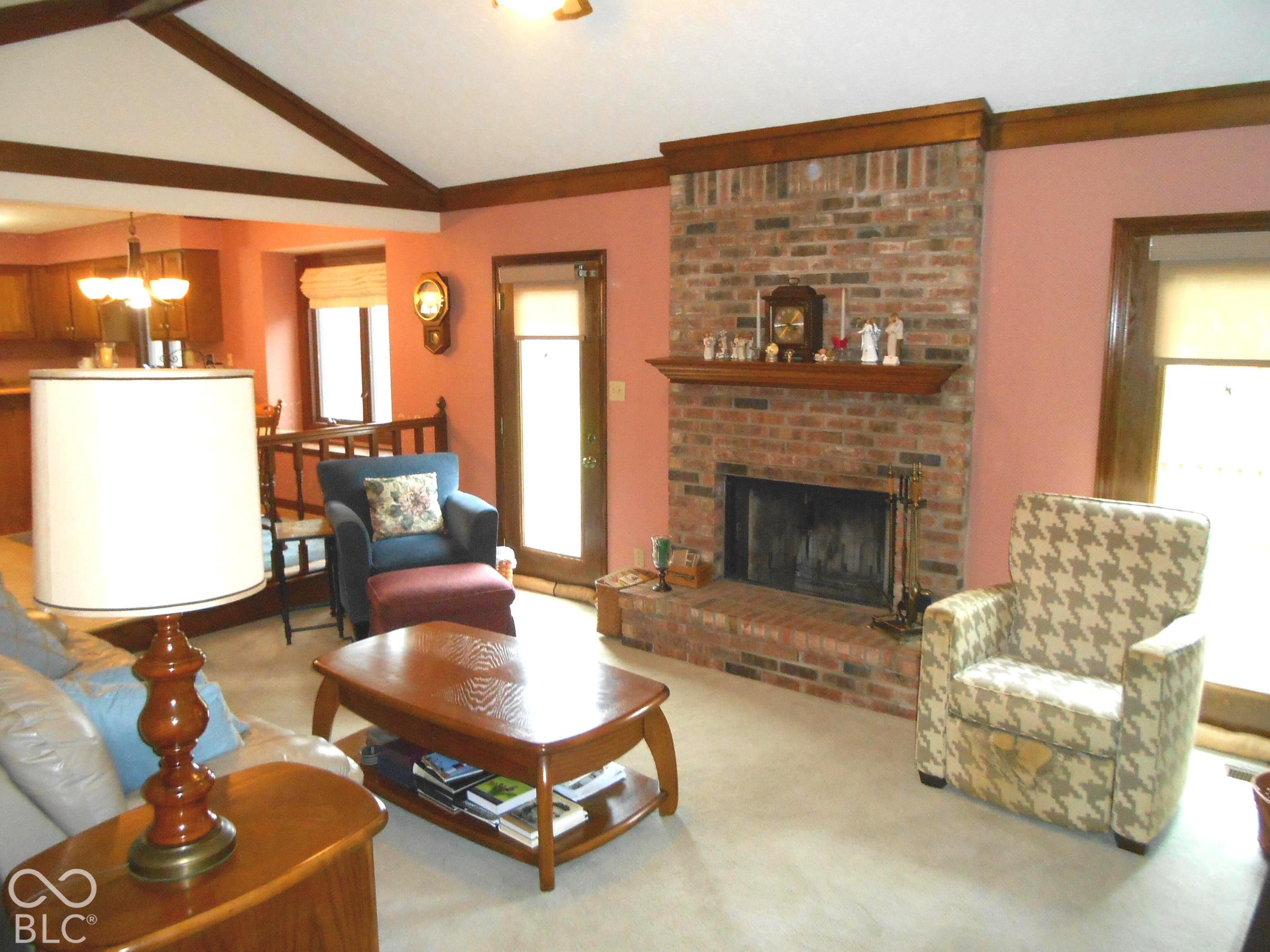 552 Echo Bend Boulevard, Greenwood, IN, 46142 photo 5 of 32