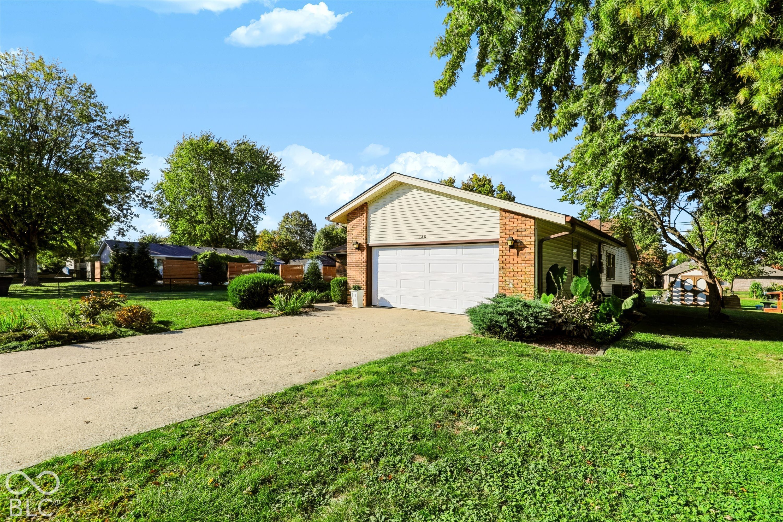 180 Roundelay Drive, Franklin, IN, 46131 photo 5 of 40