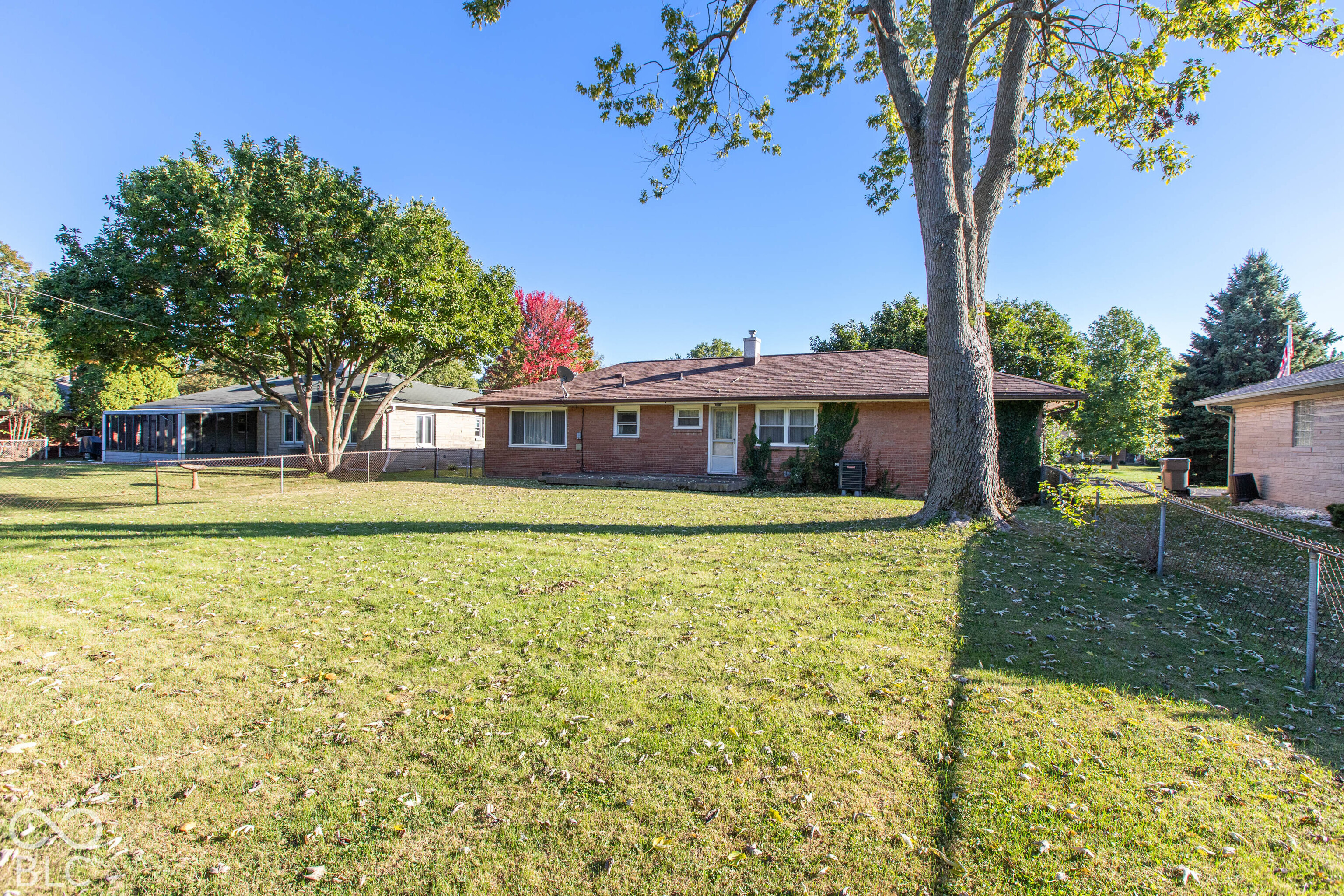 6776 Springer Avenue, Indianapolis, IN, 46219 photo 5 of 7