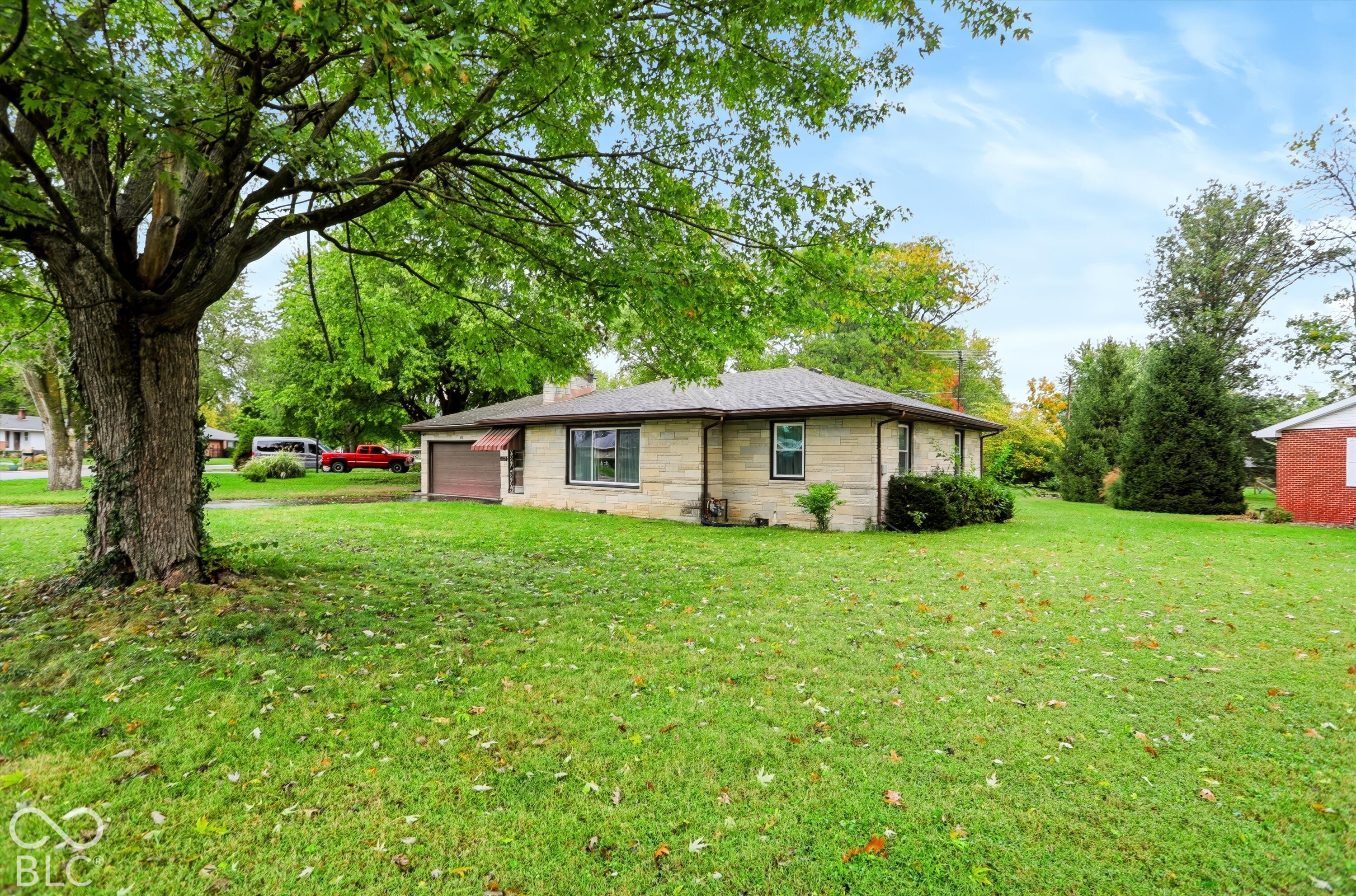 432 Lockerbie Street, Shelbyville, IN, 46176 photo 5 of 47