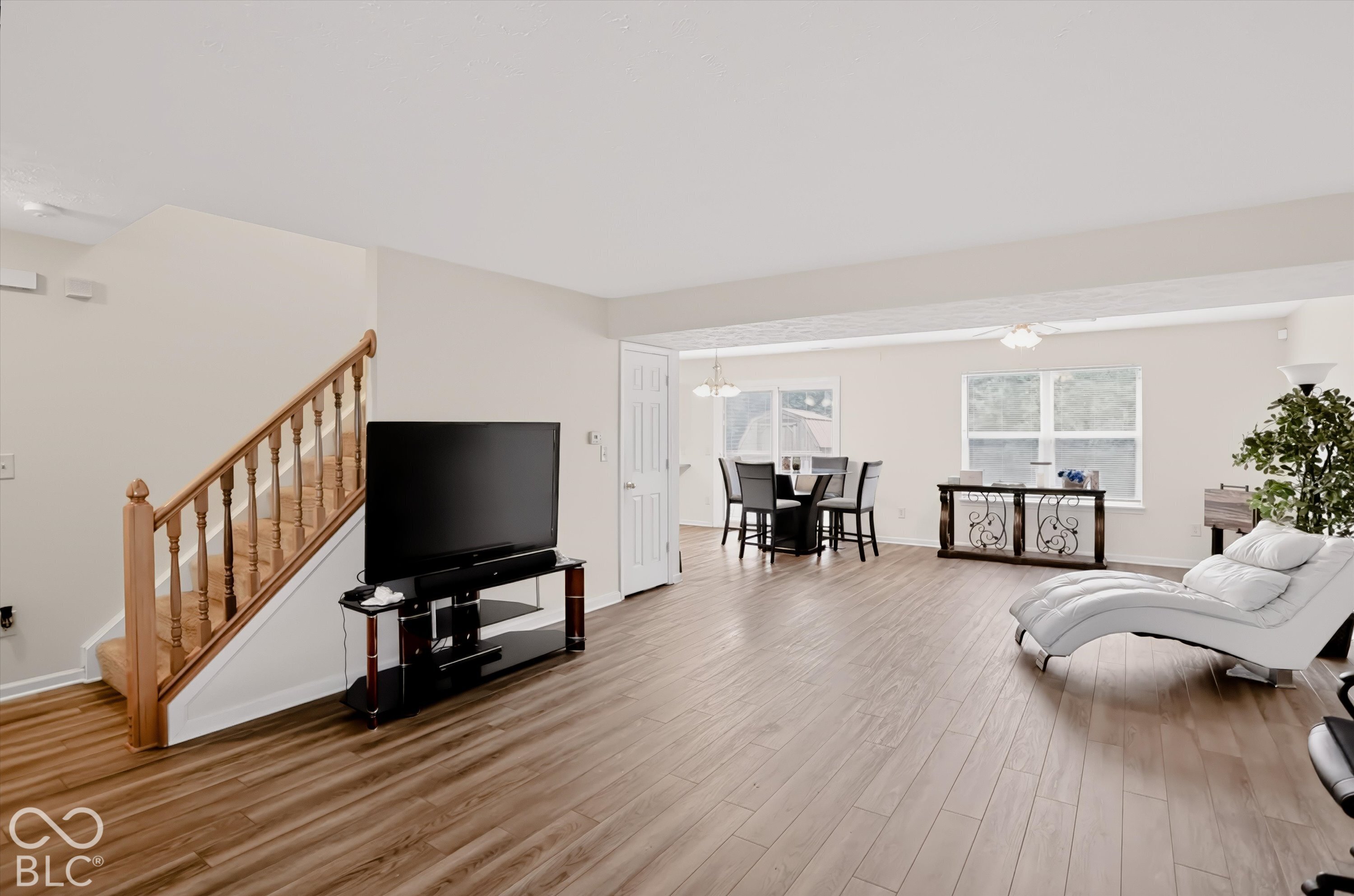 11915 Newcastle Drive, Indianapolis, IN, 46235 photo 5 of 49