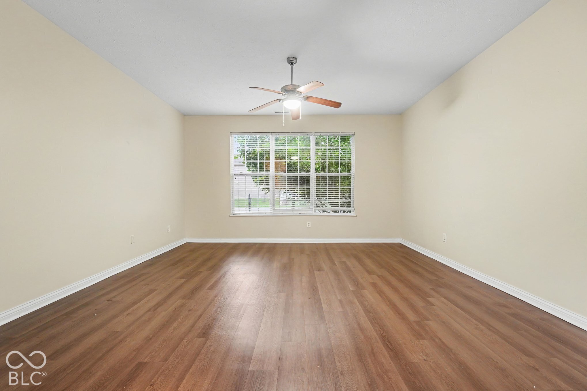 13044 Brookdale Drive, Fishers, IN, 46037 photo 5 of 15