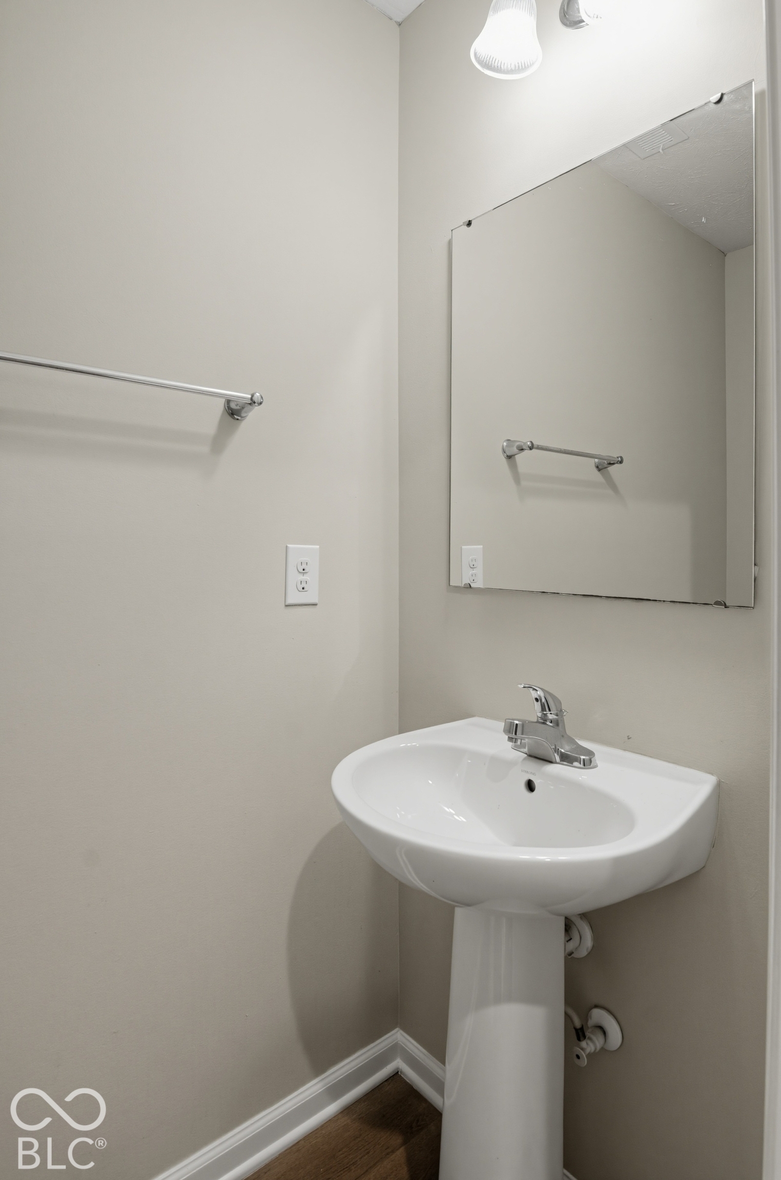2729 Pointe Harbor Drive, Indianapolis, IN, 46229 photo 5 of 15