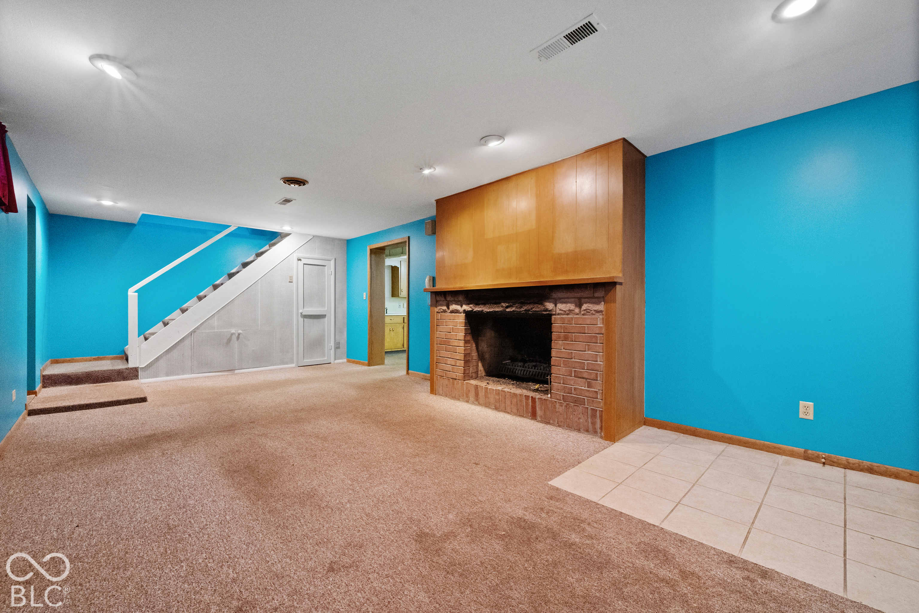 3227 E Southport, Indianapolis, IN, 46227 photo 5 of 39