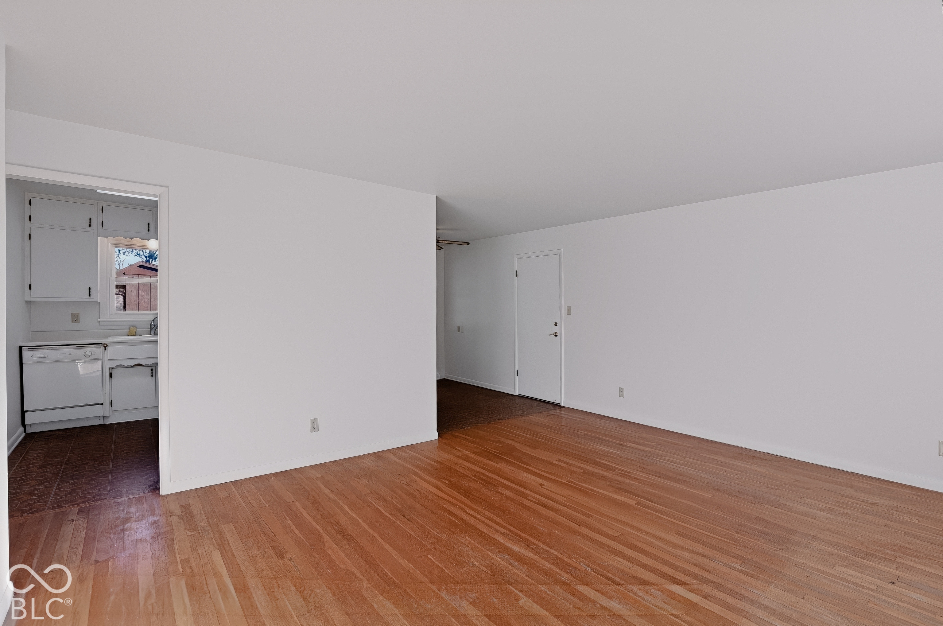 1030 Maple Street, Greenwood, IN, 46142 photo 5 of 39