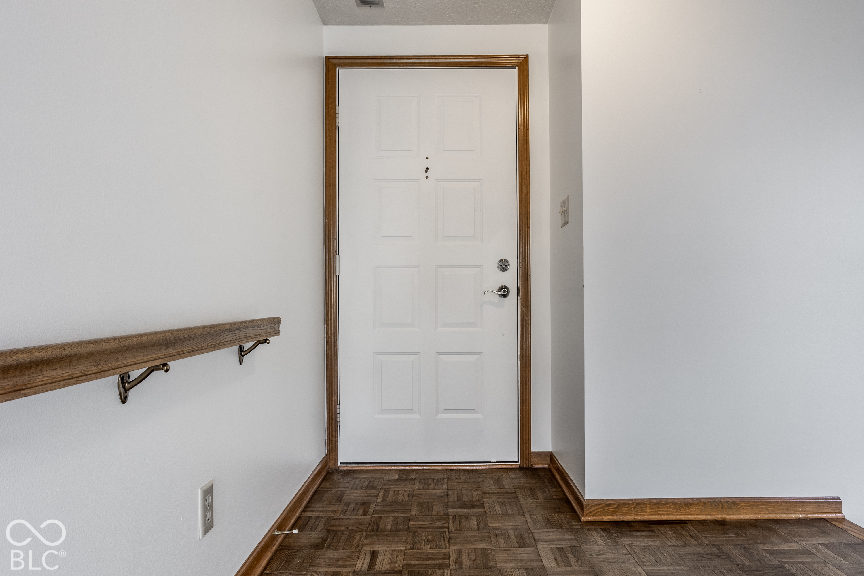 6477 Miramar Court, Indianapolis, IN, 46250 photo 5 of 39
