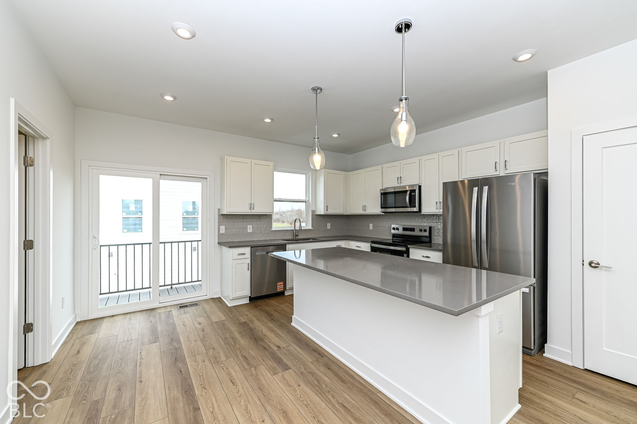 2432 Winthrop Avenue, Indianapolis, IN, 46205 photo 5 of 27