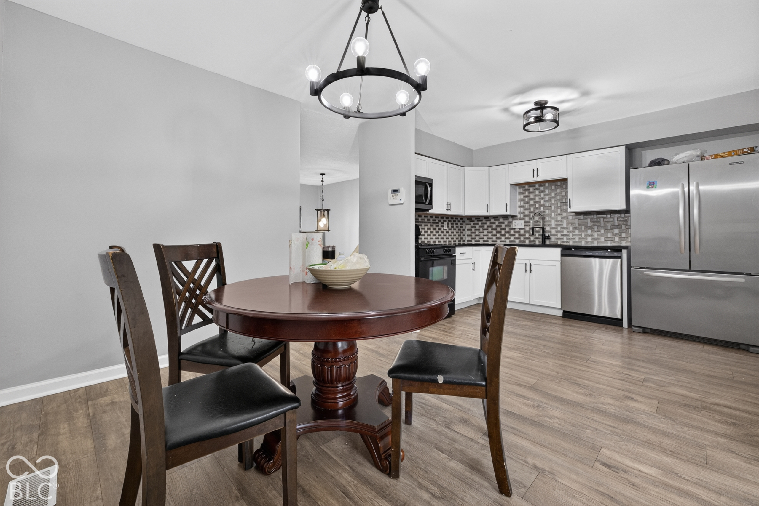 9115 Breen Court, Indianapolis, IN, 46235 photo 5 of 22