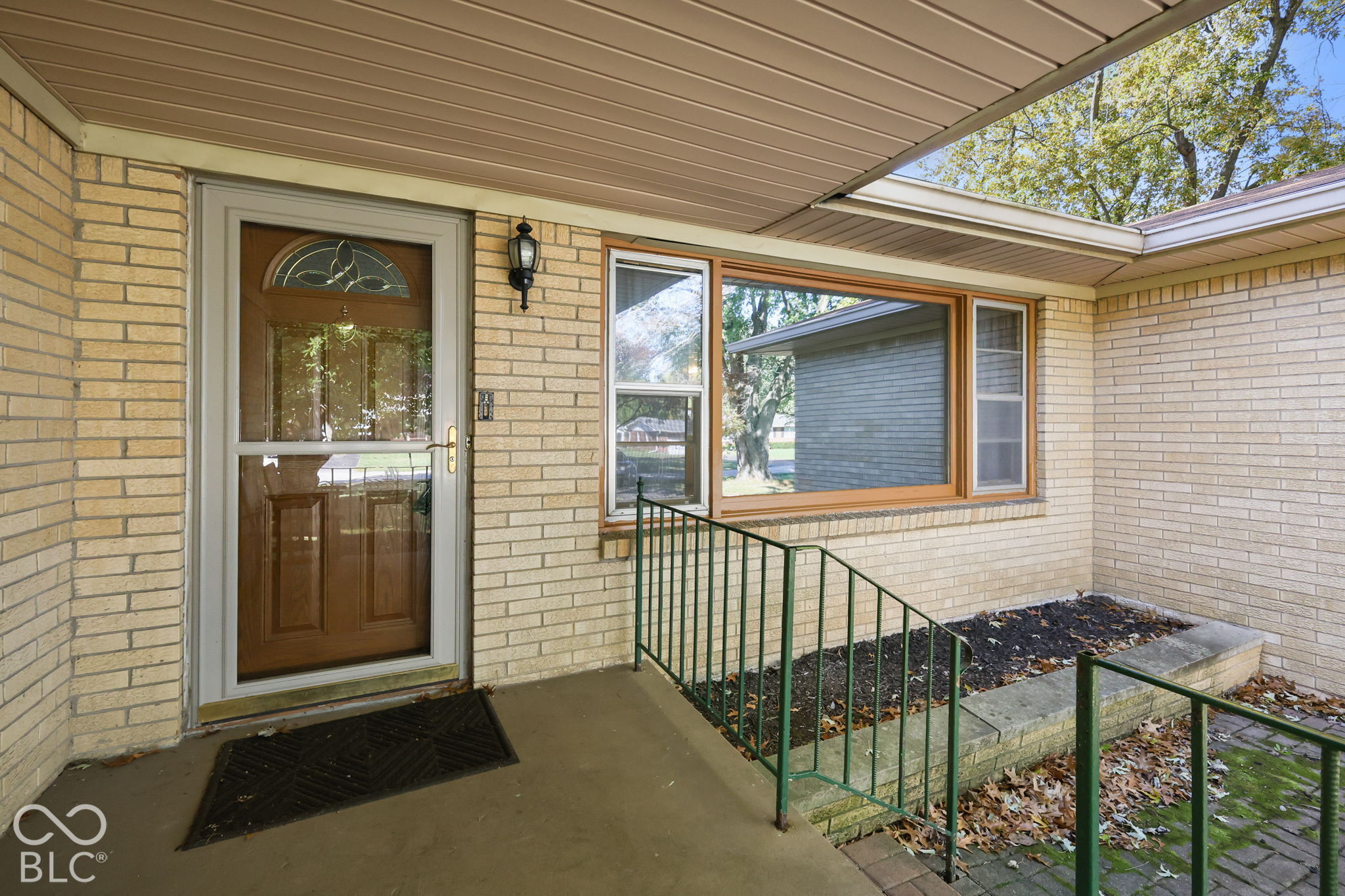 7119 W Lockerbie Drive, Indianapolis, IN, 46214 photo 5 of 46
