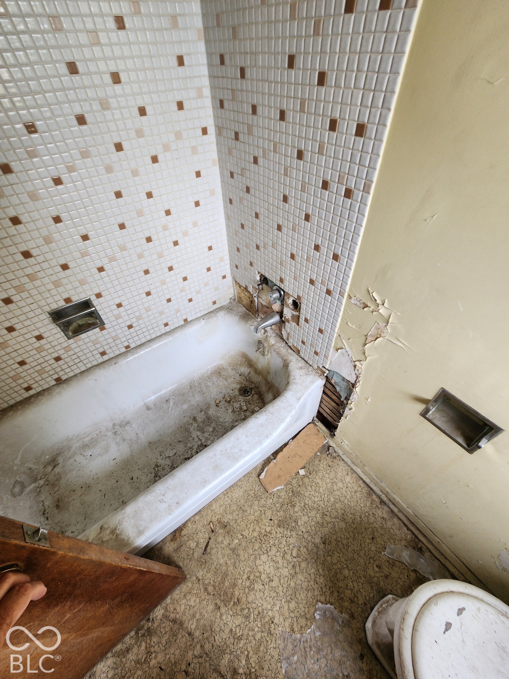 426 N Highland Avenue, Indianapolis, IN, 46202 photo 5 of 23